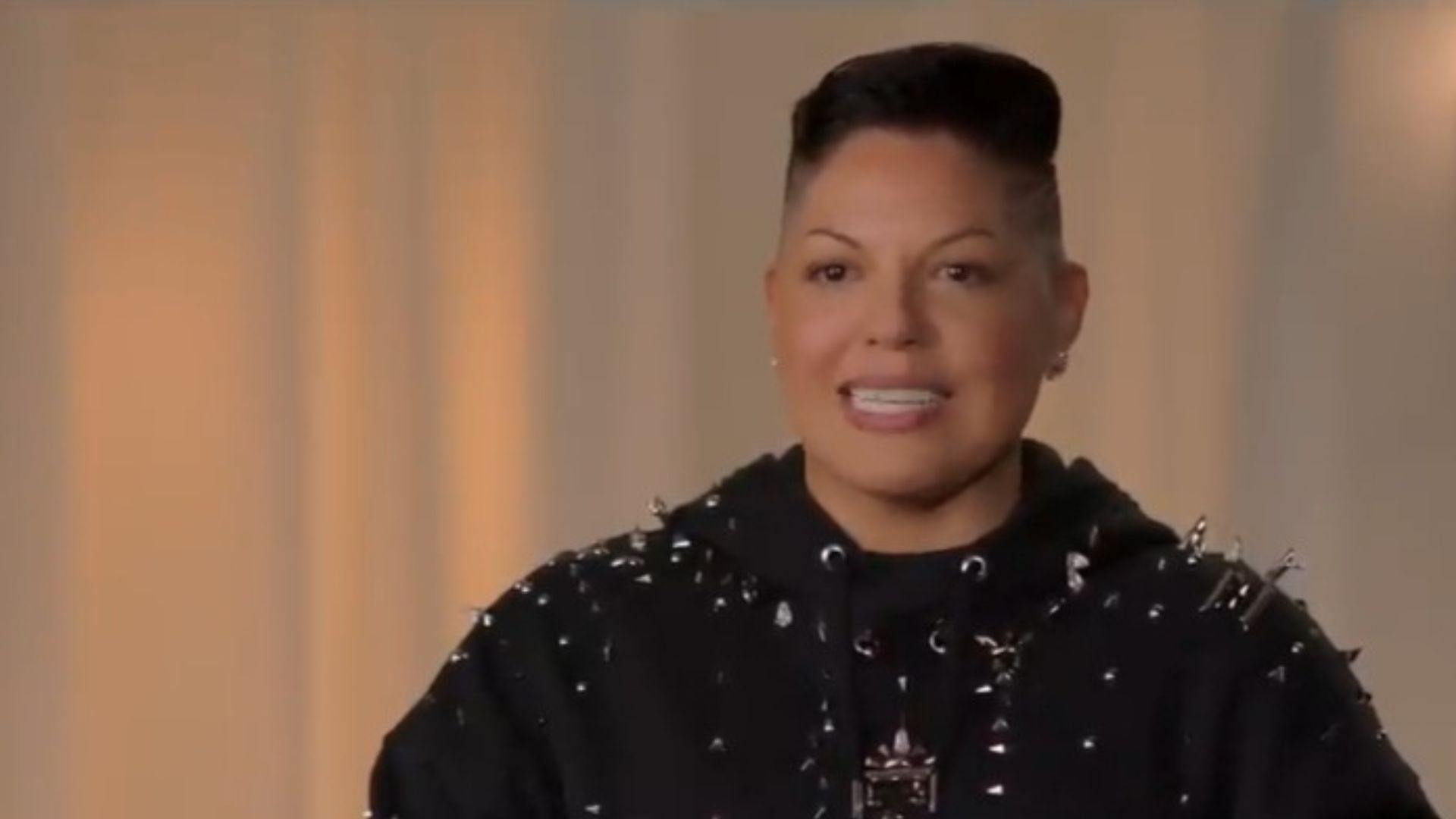 Sara Ramirez played Che Diaz in And Just Like That for two seasons (Image Via YouTube/@Max)