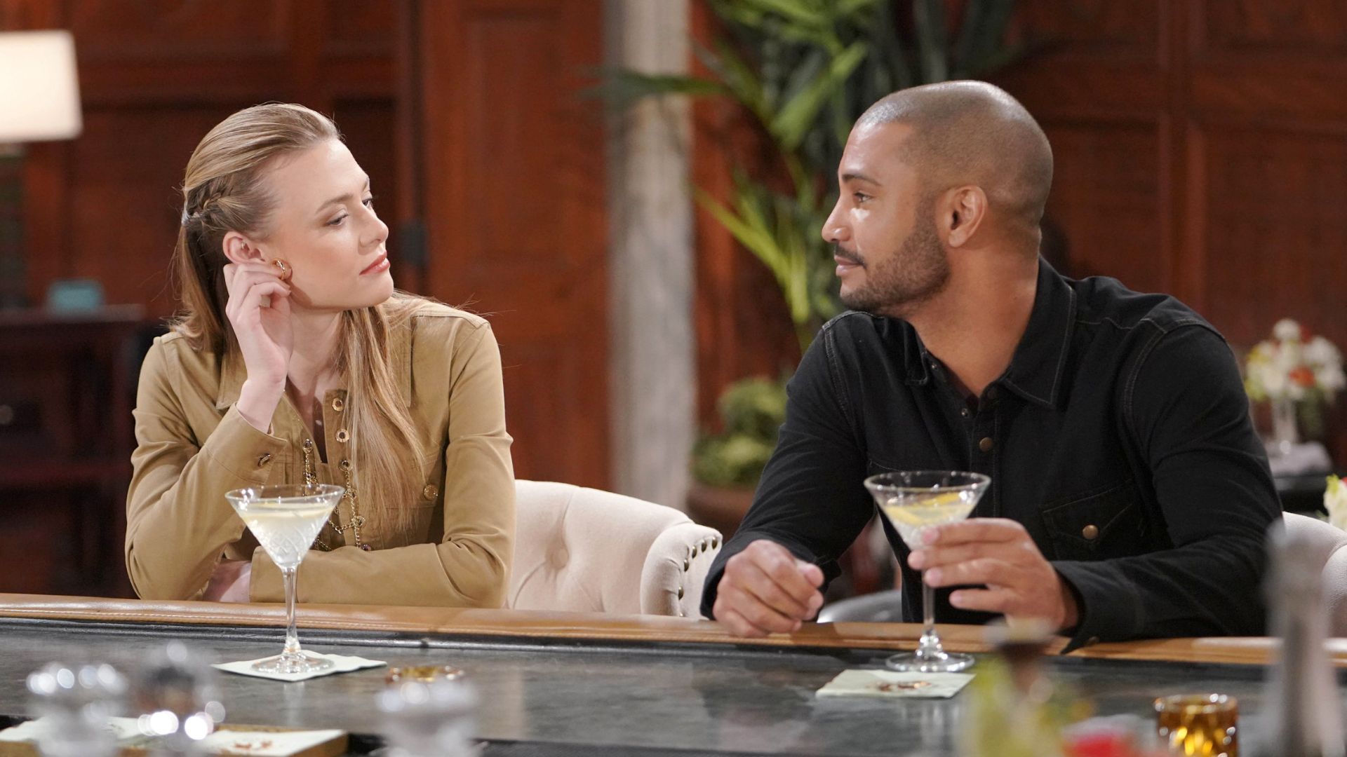 Claire and Holden on The Young and the Restless | Image: JPI