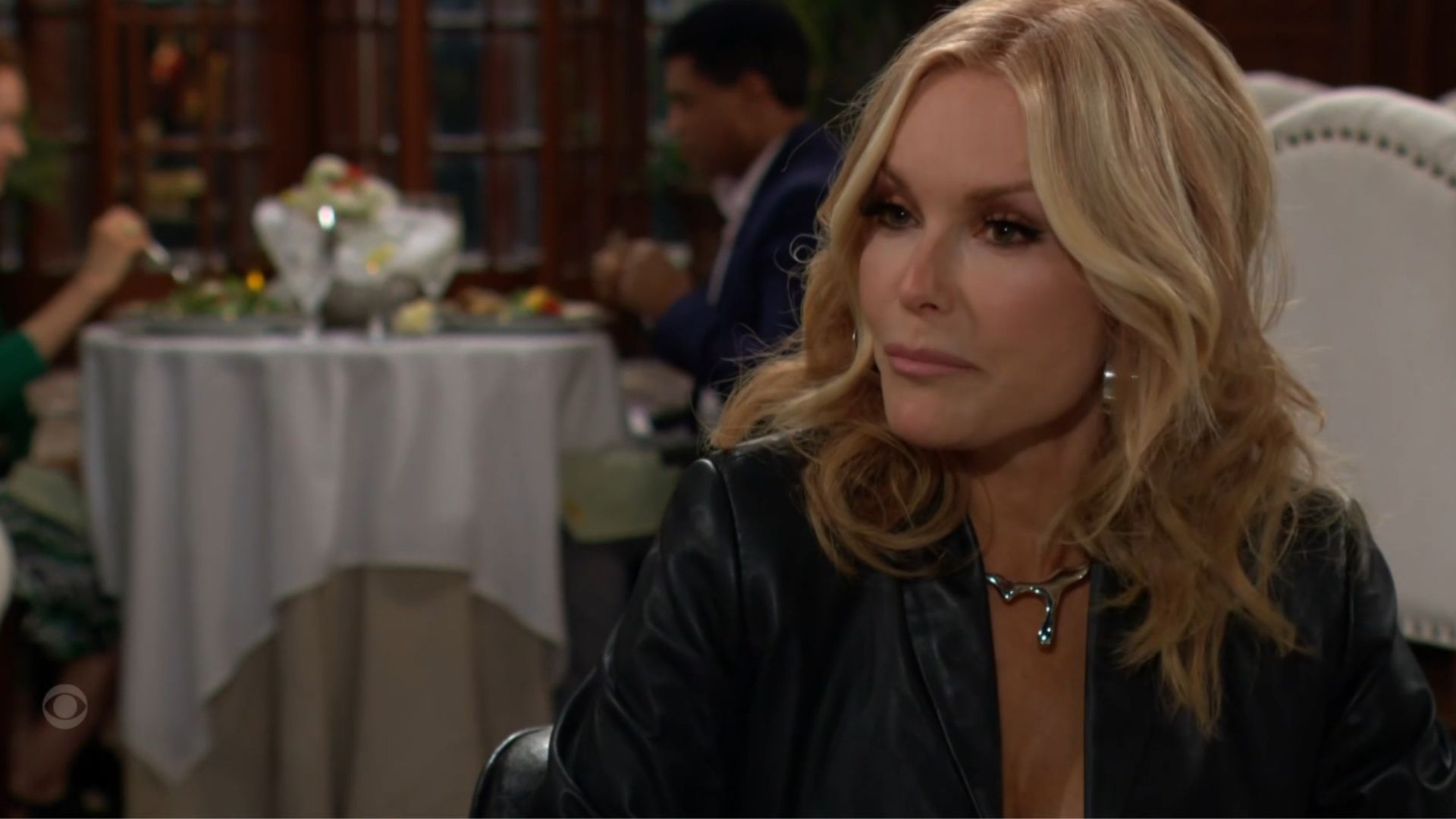 Lauren is trying to save her husband Michael on The Young and the Restless  l  Image: CBS