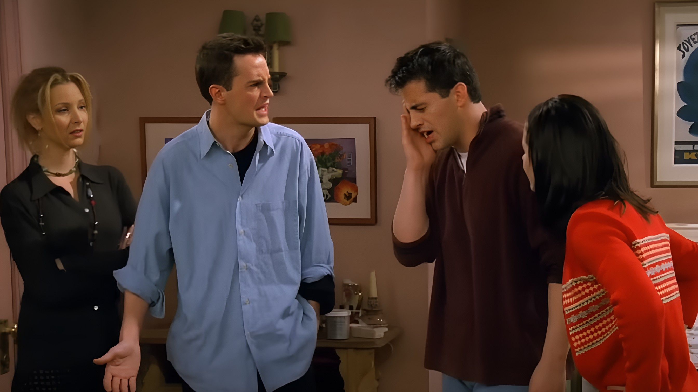 Friends ( Image via YouTube / Friends )