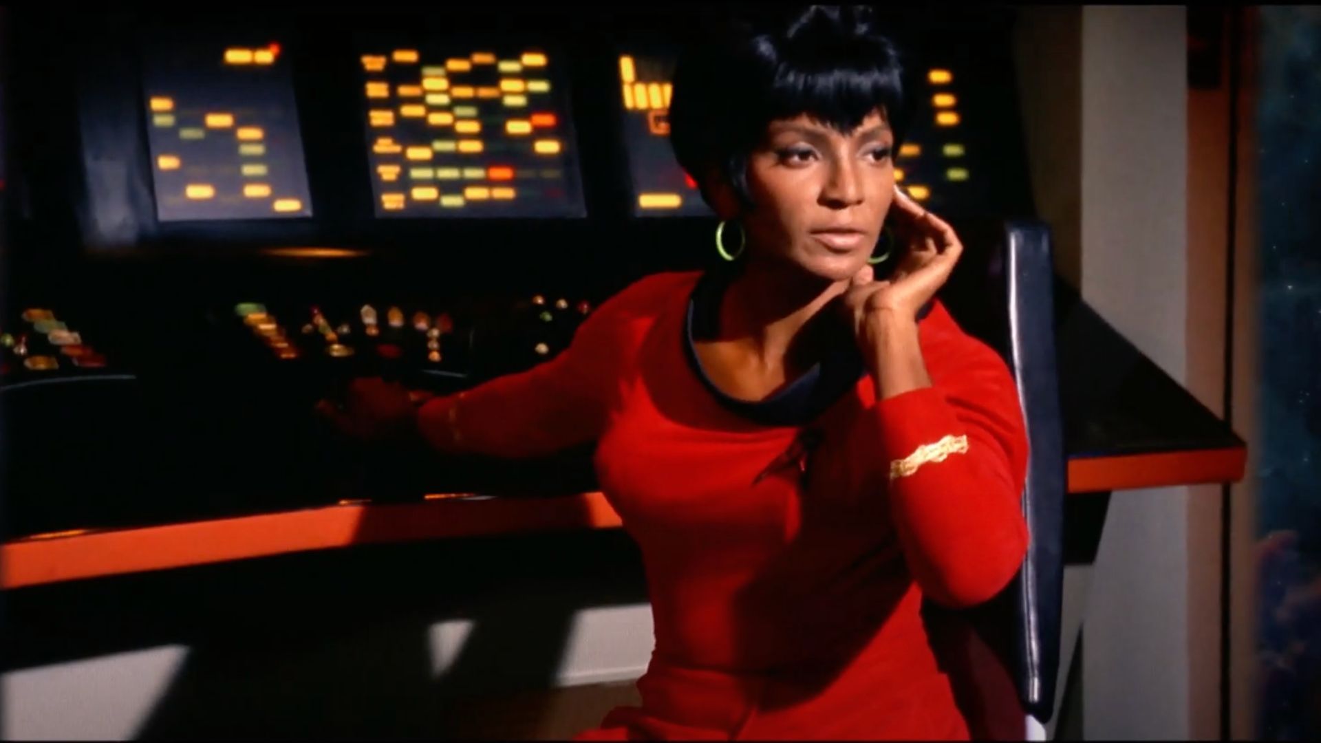 Nichelle Nichols as Uhura in Star Trek (Image via YouTube/Paramount +)