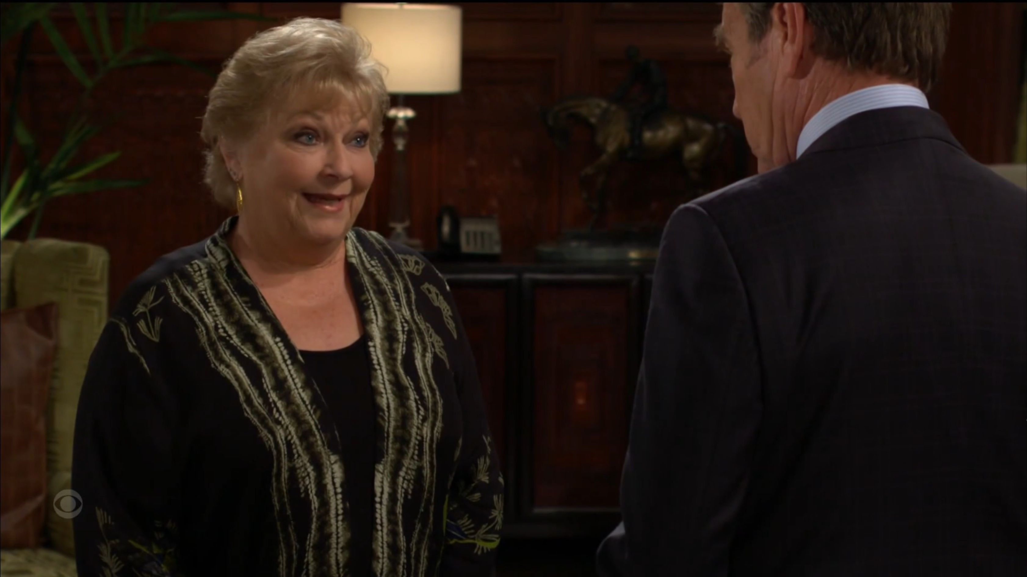 Traci Abbott (Beth Maitland) is coming home on The Young and the Restless  l  Image: CBS