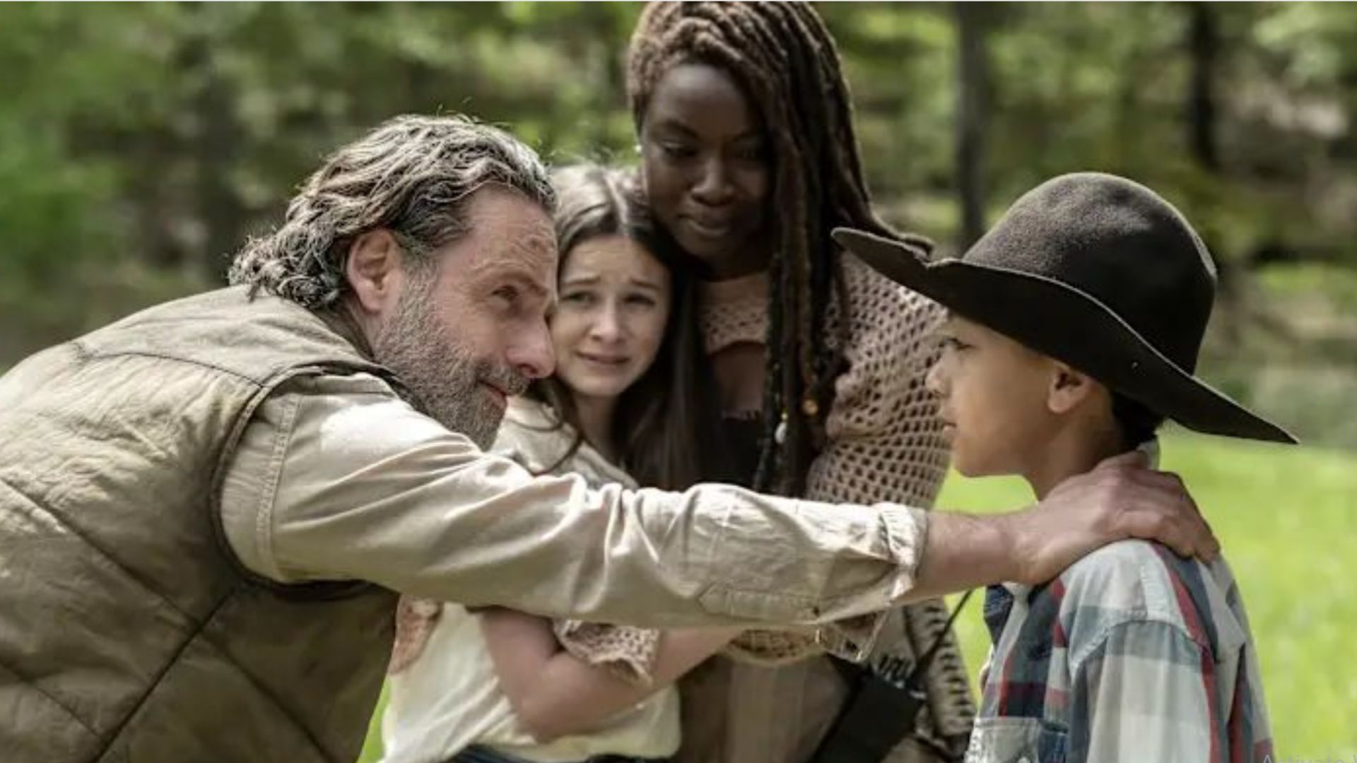 The Grimes Family(Image via a post on X/@TheWalkingDead)