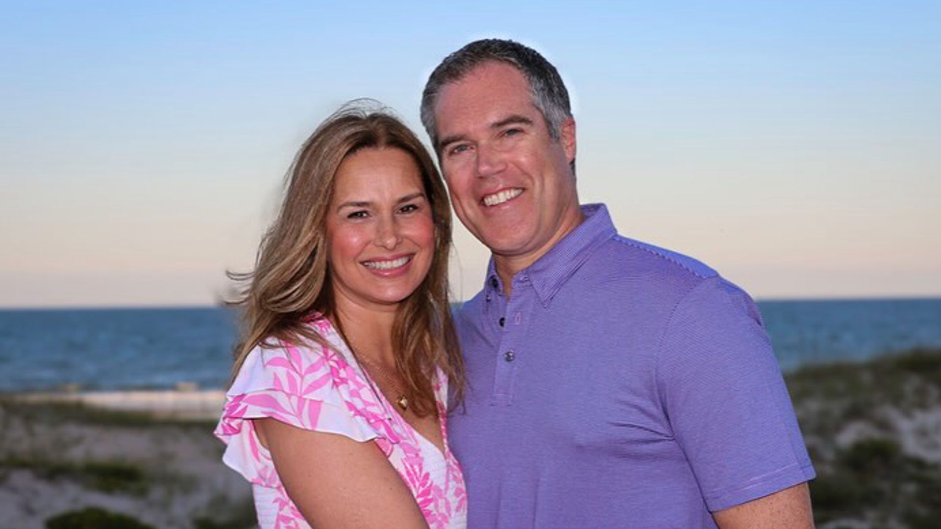 Peter Alexander and wife Alison Starling posing for a picture (Image via Instagram/@peteralexandertv)