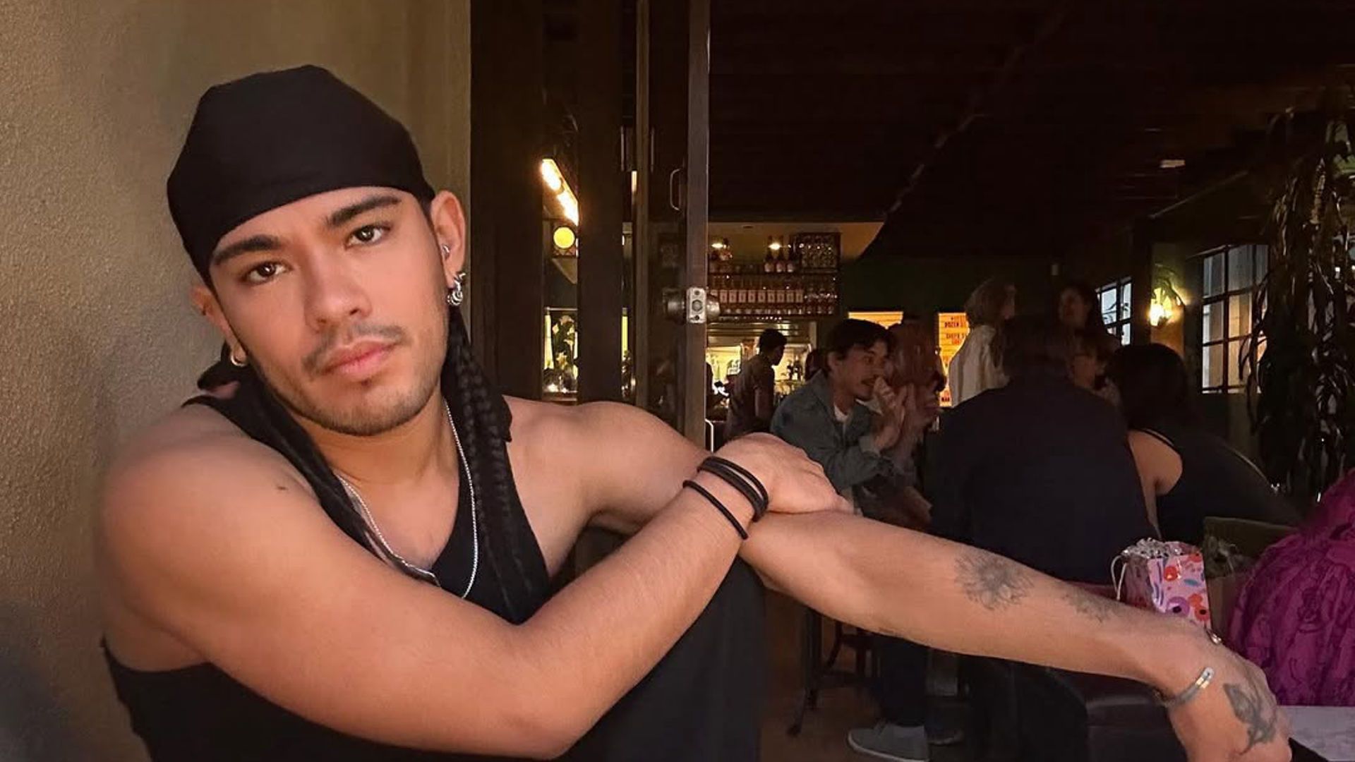 Jesus Guerrero posing for a picture (Image via Instagram/@jesushair)