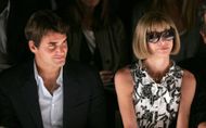 Anna Wintour with Roger Federer in 2007 (Image via Getty)