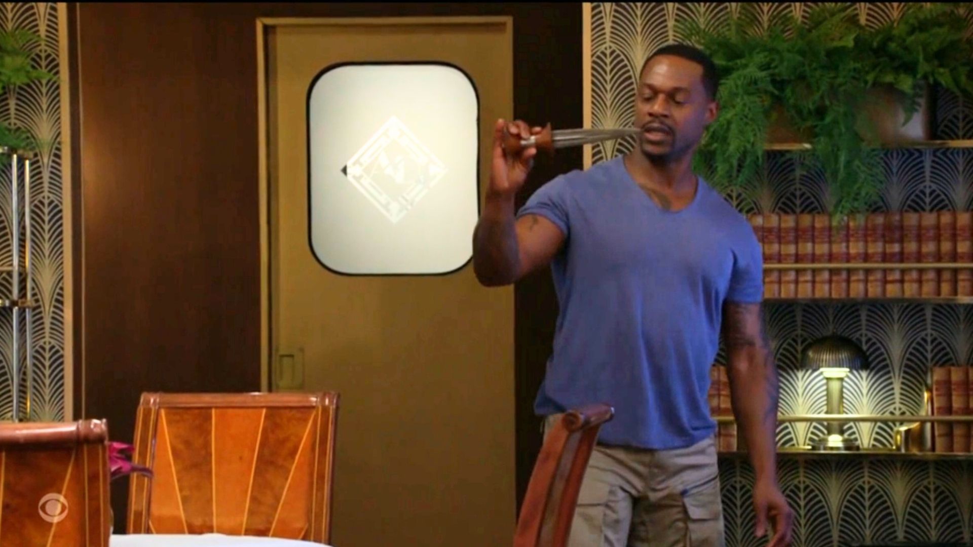 Damian (Jermaine Rivers) now has his prints on Cane&#039;s knife on The Young and the Restless | Image: CBS