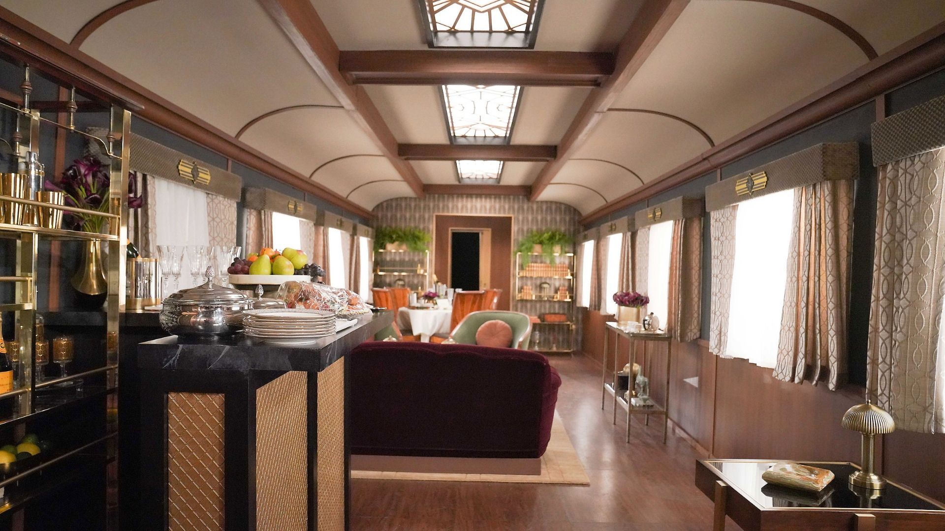 Inside the train car on The Young and the Restless | Image: JPI