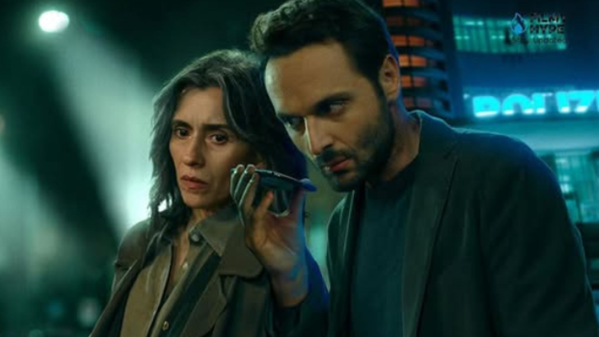 Sara - Woman in the Shadows is streaming on Netflix (Image via Netflix)