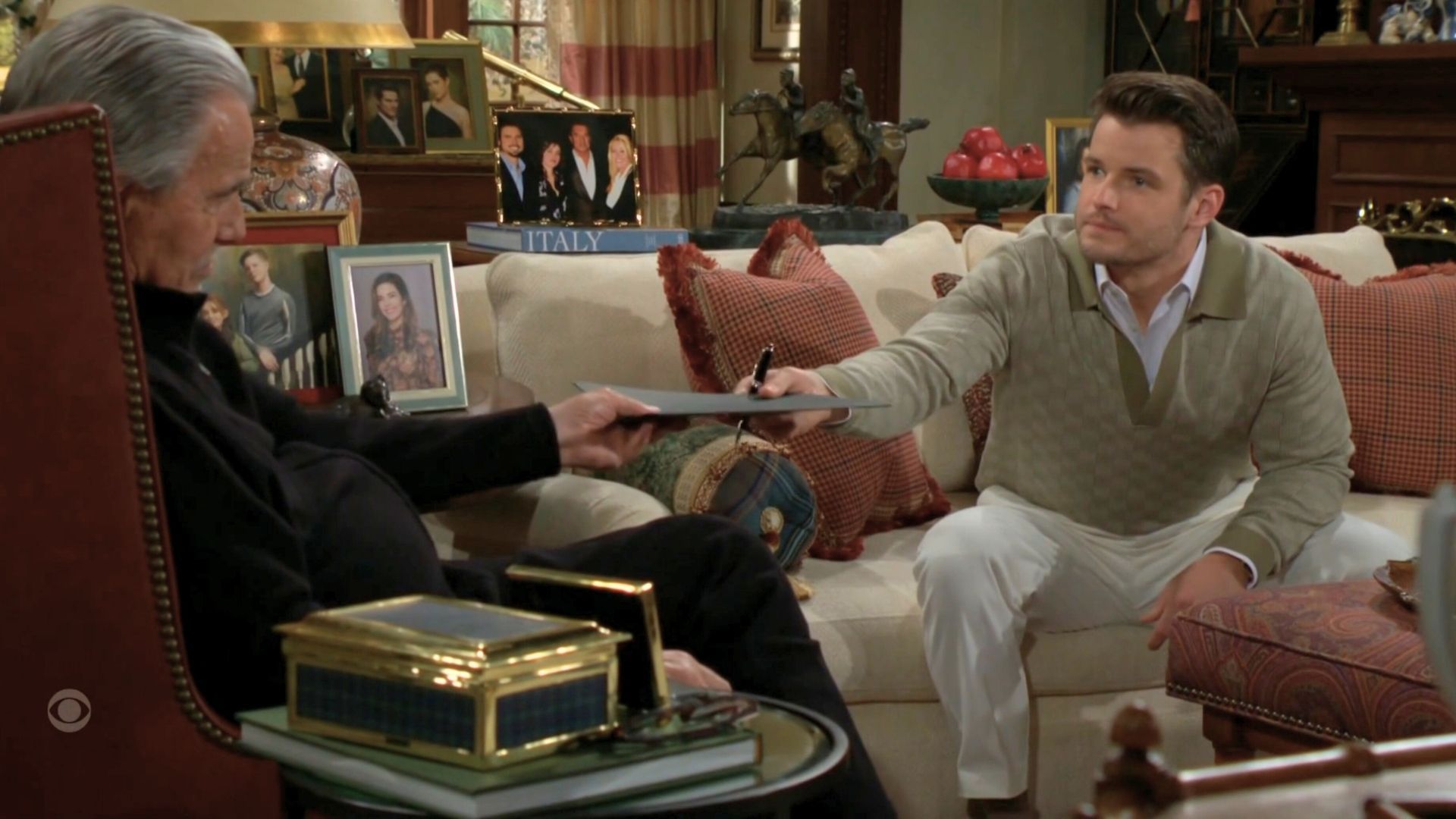 Kyle (Michael Mealor) put his money where his mouth was with Victor (Eric Braeden) on The Young and the Restless  l  Image: CBS