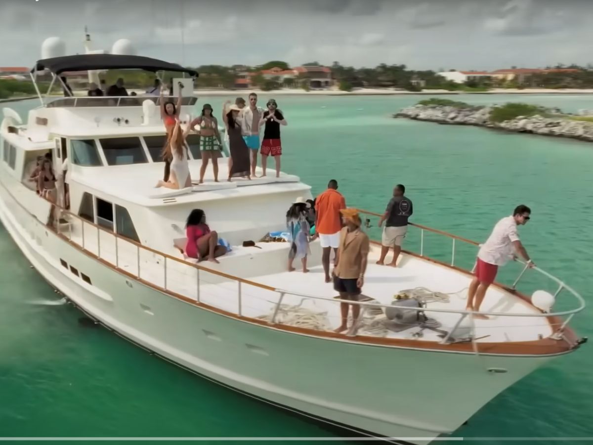 90 Day: Hunt for Love cast. Image via Youtube /@90 Day Fianc&eacute;