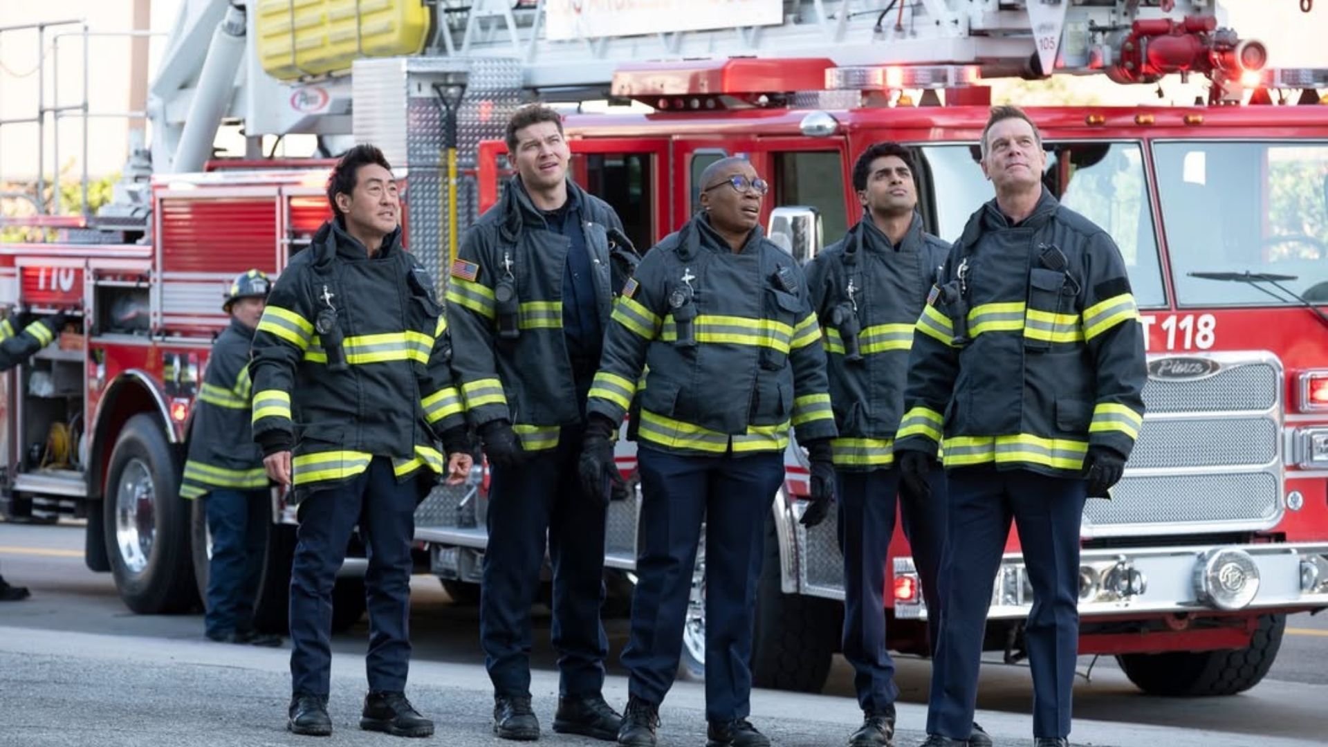 These 9-1-1 plots were inspired by real-life accidents (Image via Instagram/@911onabc)