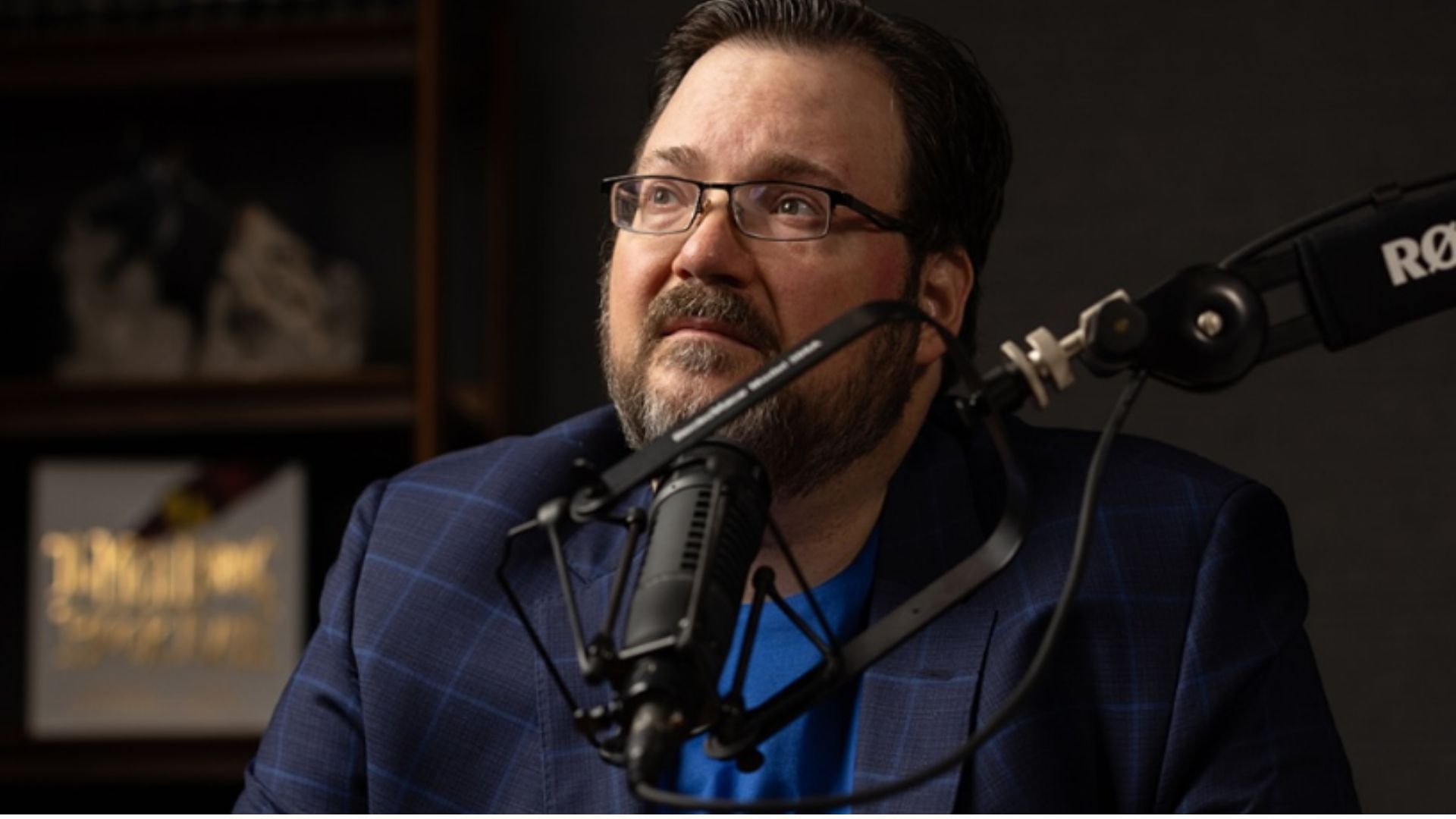 Brandon Sanderson on Instagram / @brandsanderson