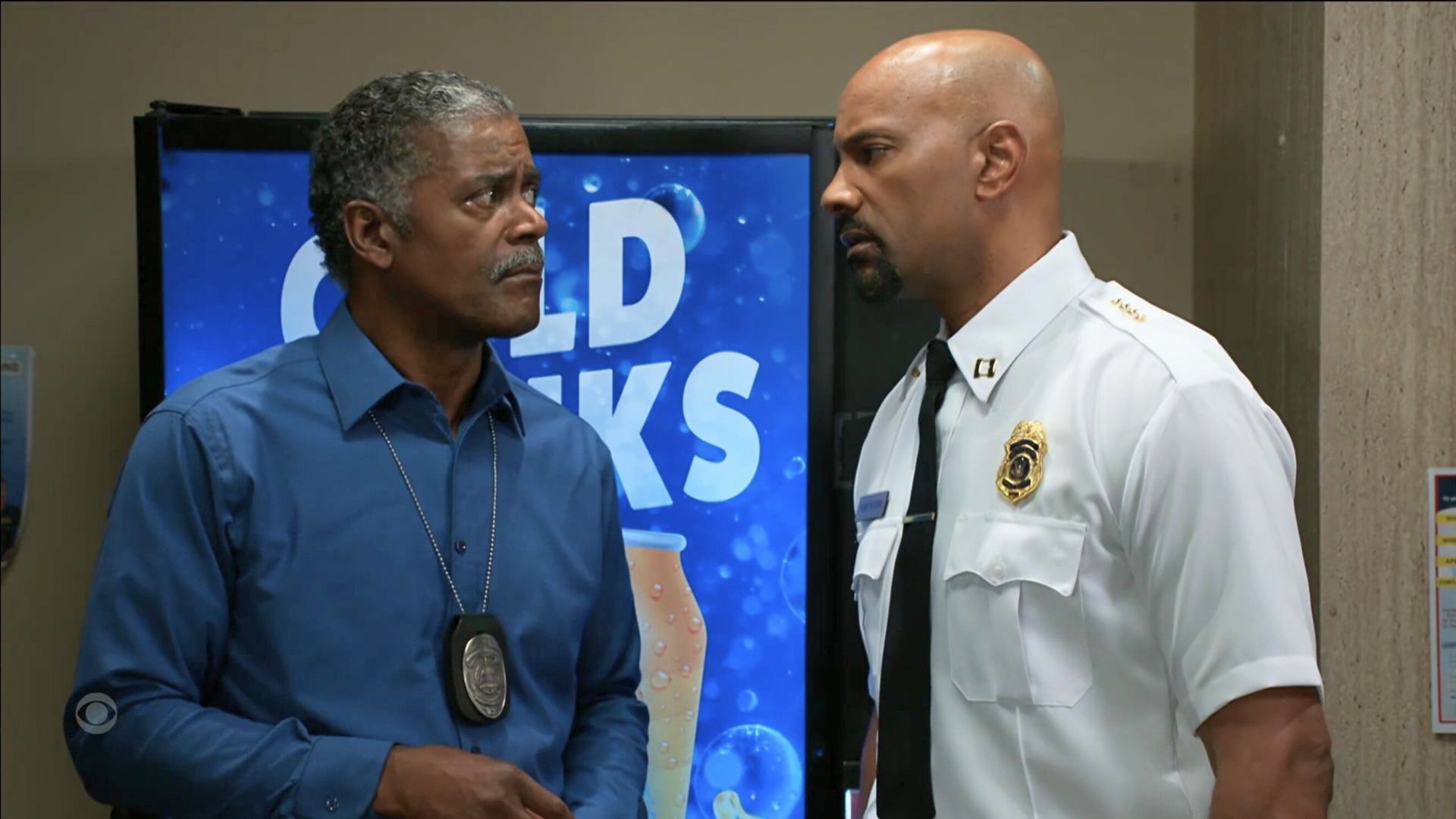 Beyond the Gates: Chief of Police and Det. Malone discuss keeping Smitty in line | Image: CBS