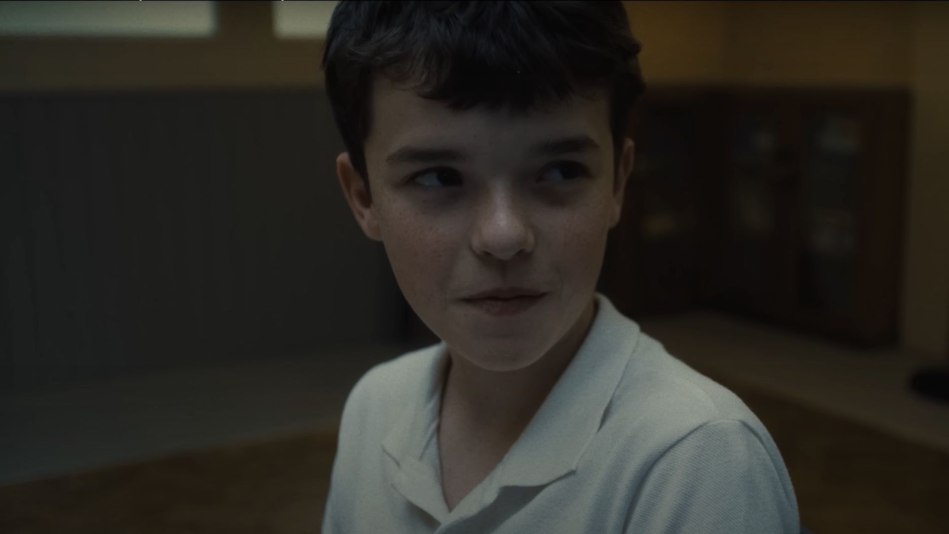 Adolescence star Owen Cooper dedicated his Gotham TV Award win to this co-star (Image via YouTube/Netflix)