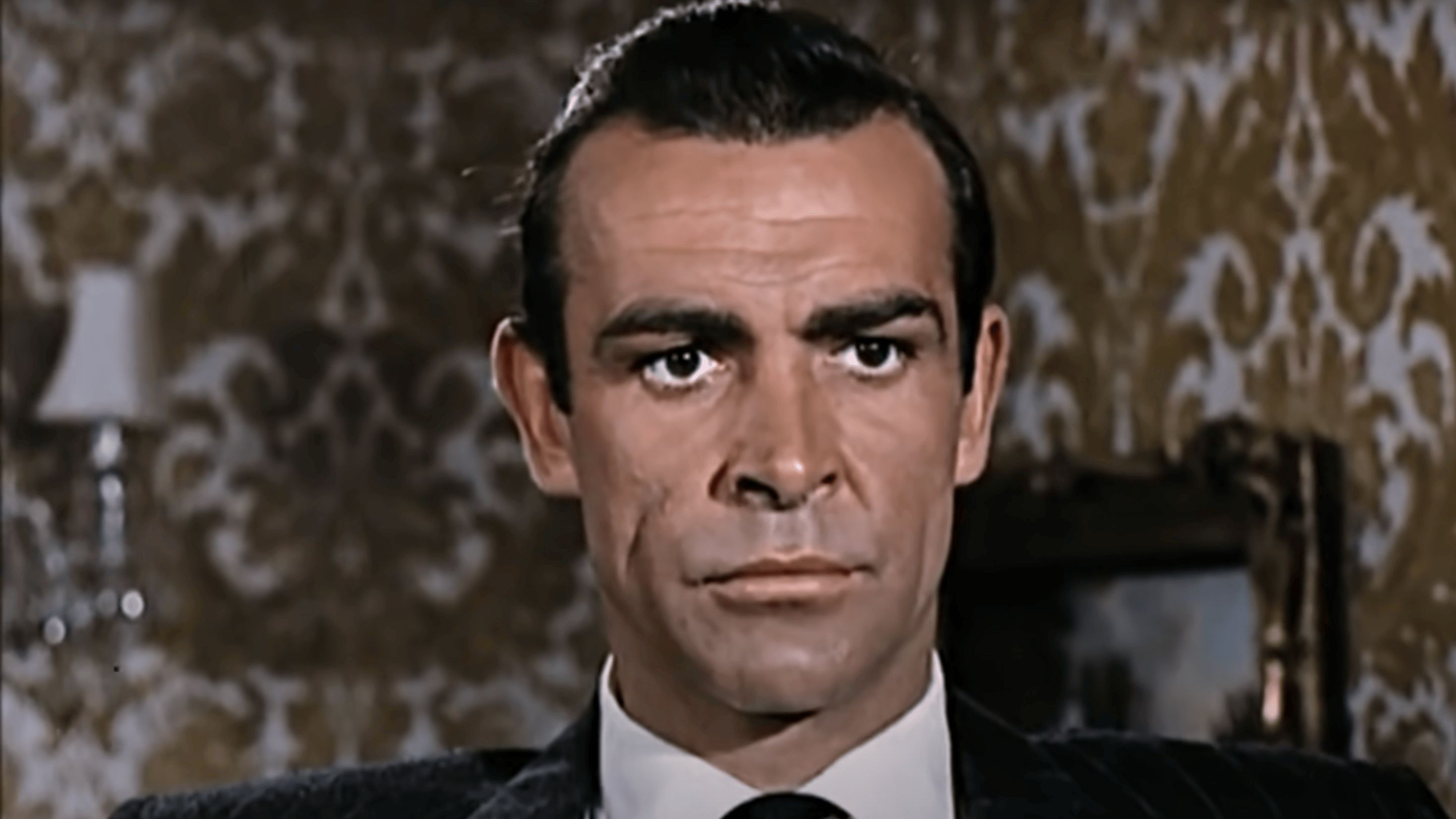 Sean Connery in From Russia With Love (Image via YouTube/RottenTomatoesCLASSICTRAILERS)