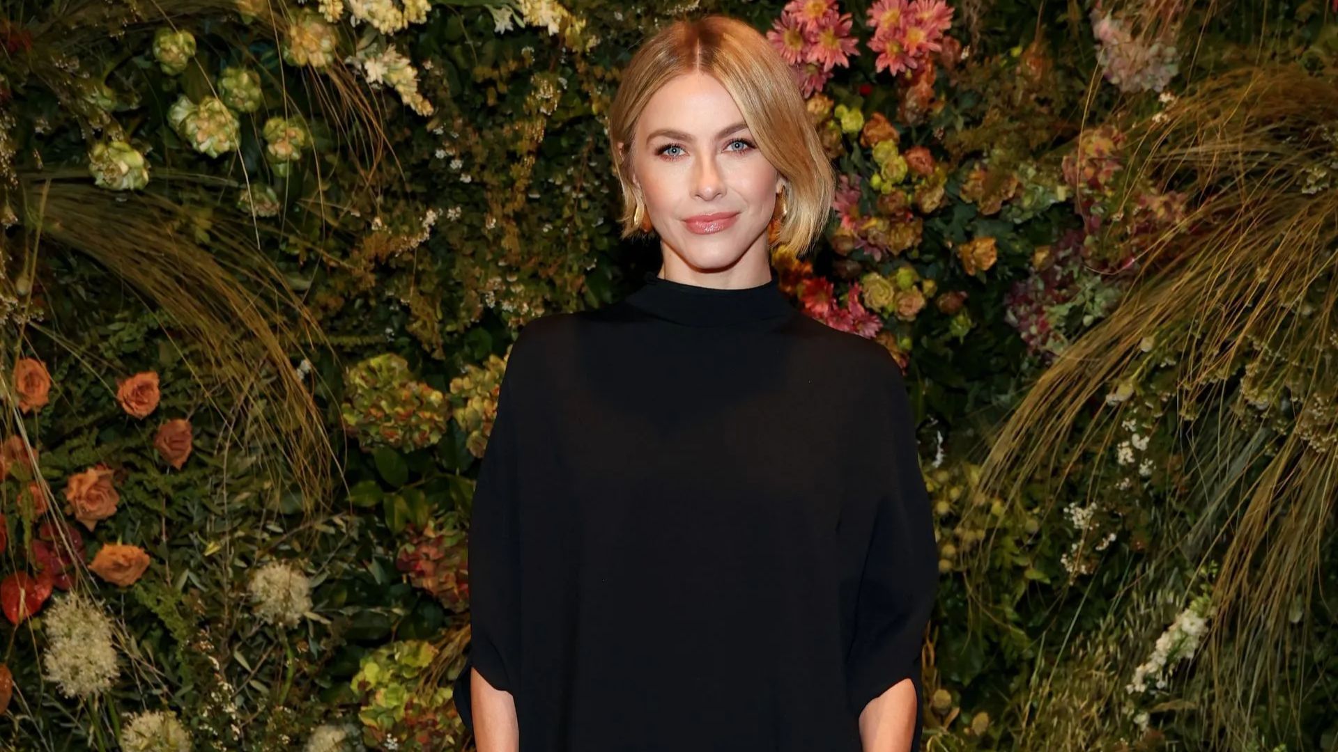 Julianne Hough (Getty via Soap Central CMS - Resized on Canva)