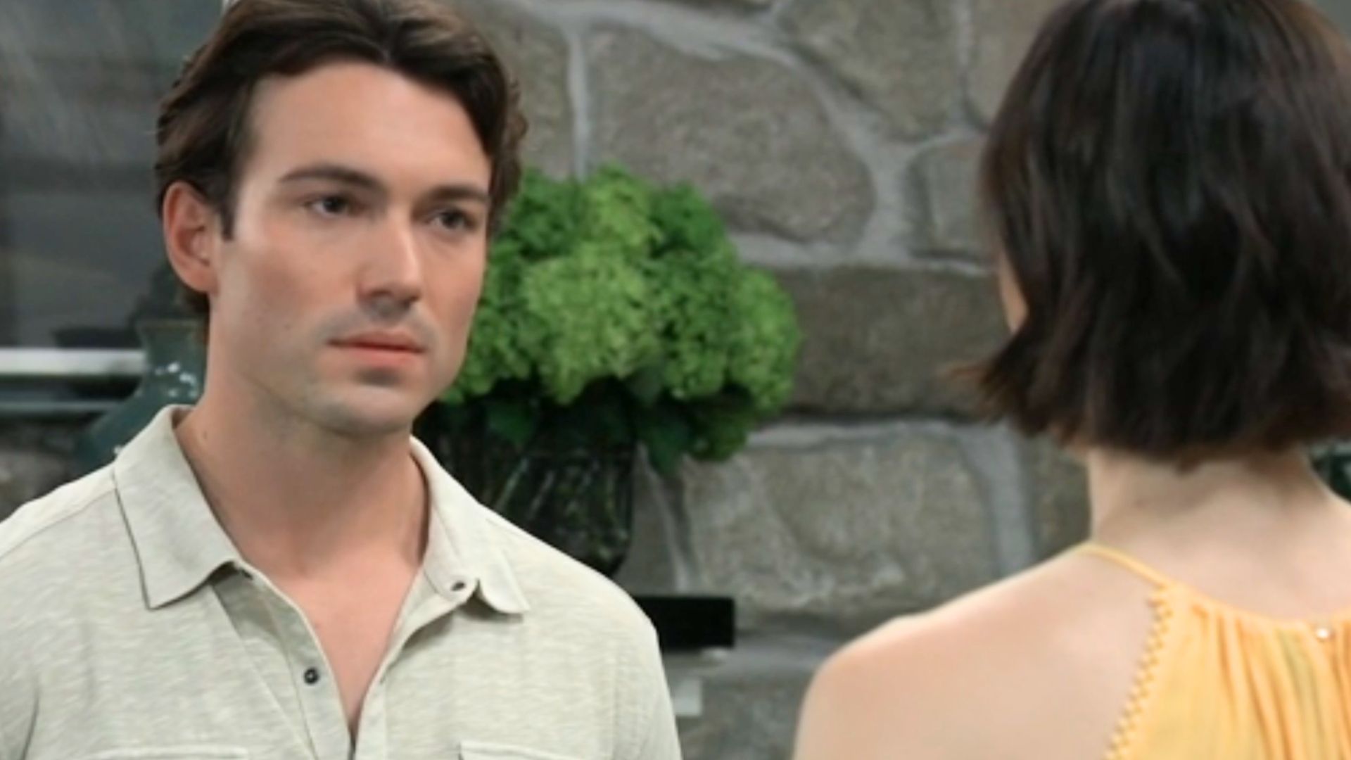 Why doesn&#039;t Michael ask Willow about Germany? | Image: ABC