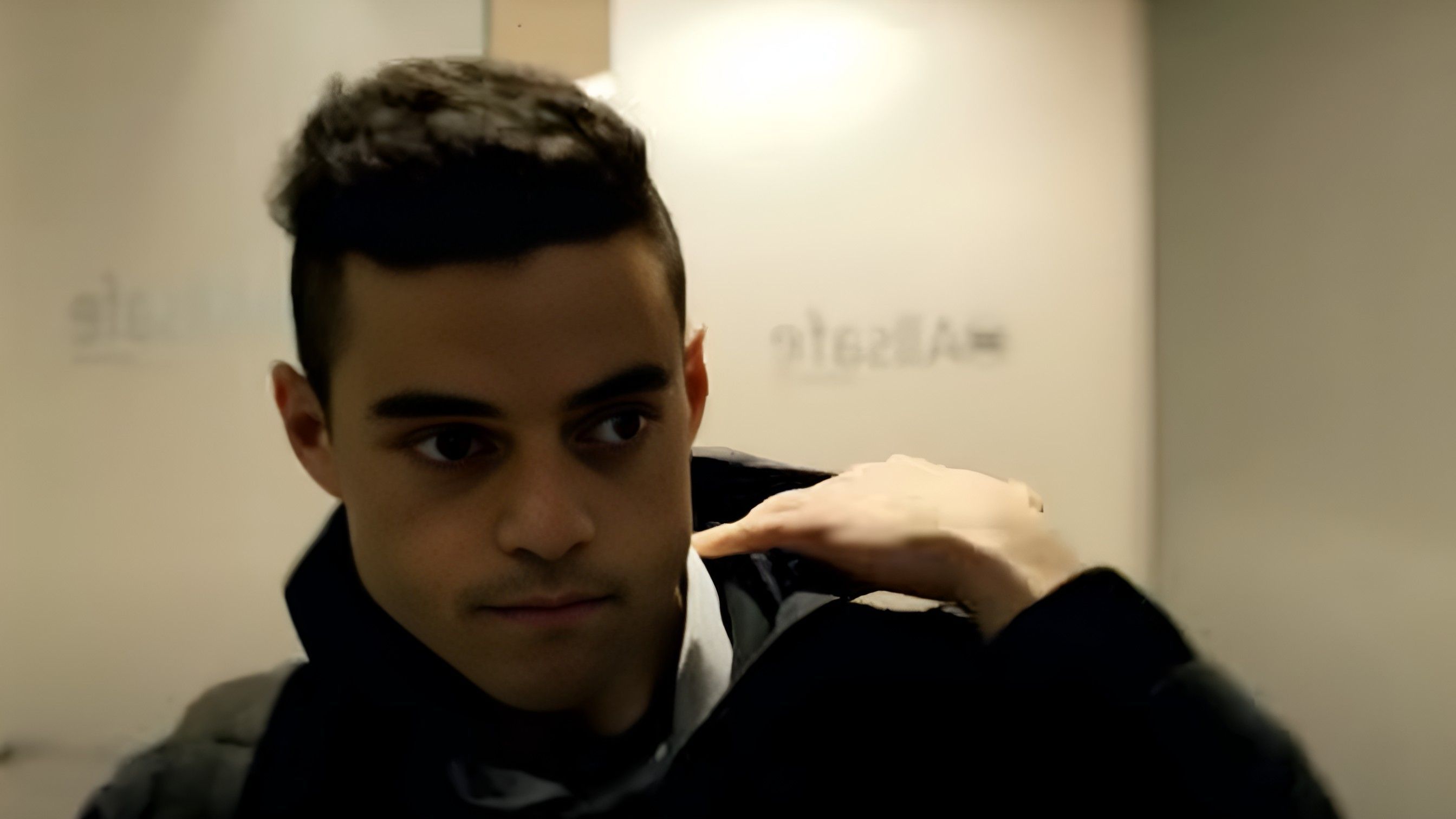 Mr. Robot ( Image via YouTube /  Amazon Prime Video UK &amp; IE )