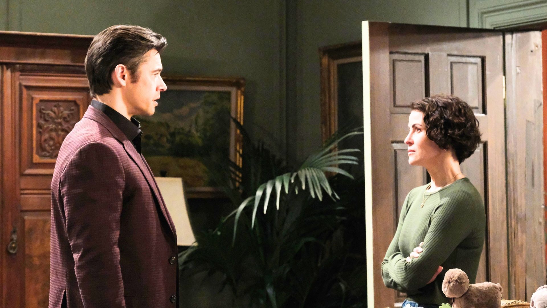 Xander (Paul Telfer) and Sarah (Linsey Godfrey) may not reconcile for quite some time on Days of our Lives | Image: JPI