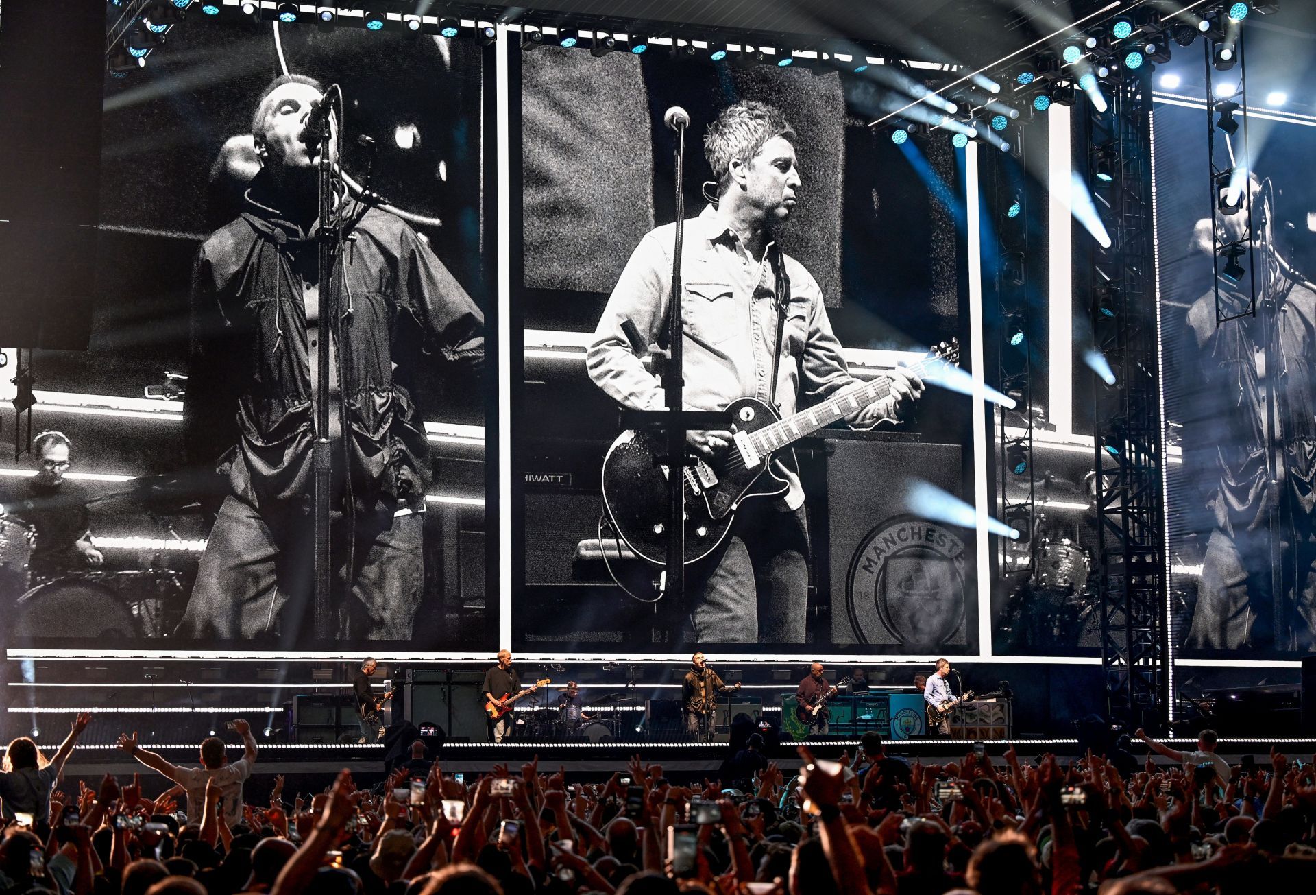 Oasis Live 