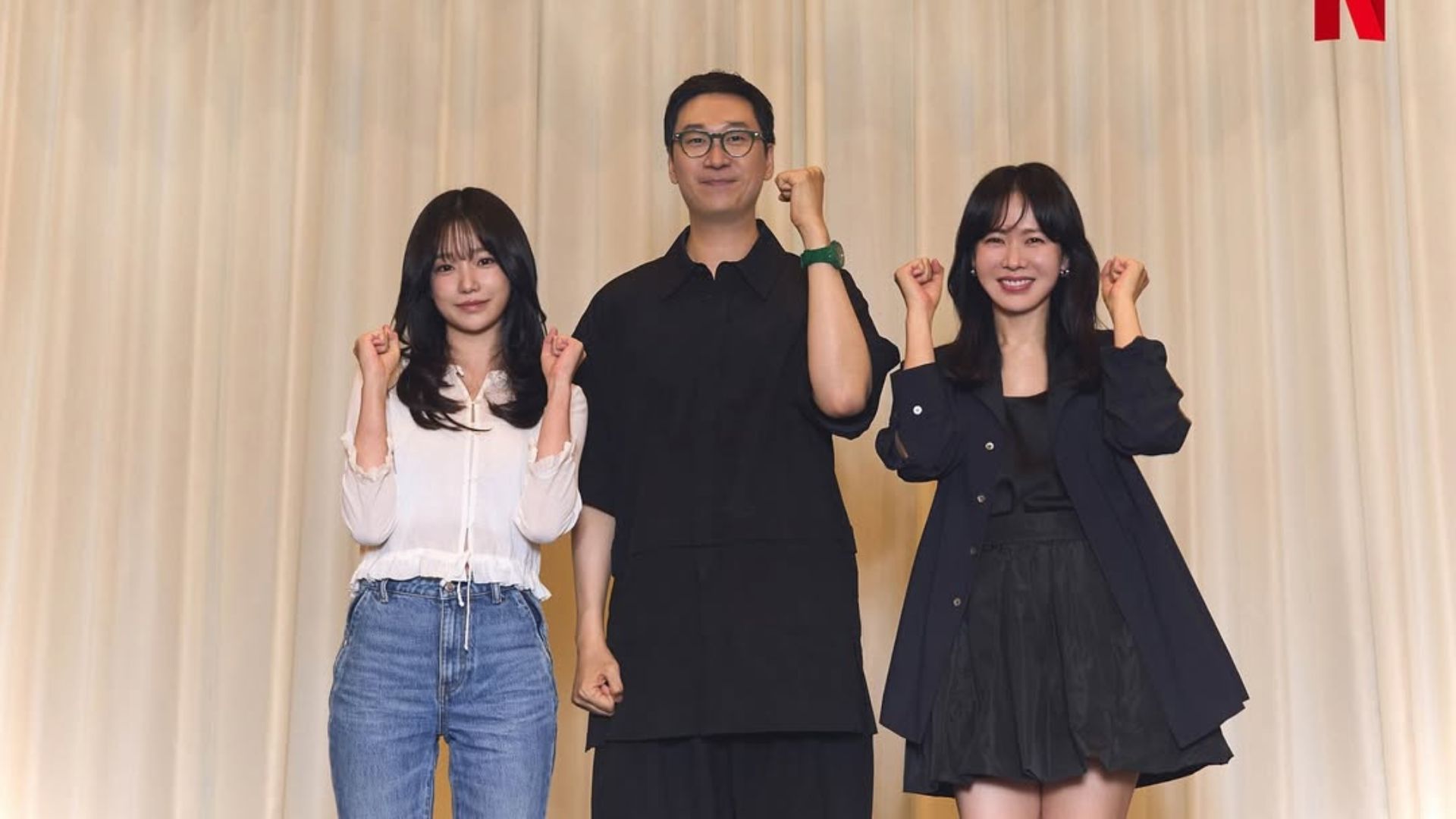Son Ye-jin and Jo Yu-ri to lead Variety (Image via Instagram/@netflixkr)