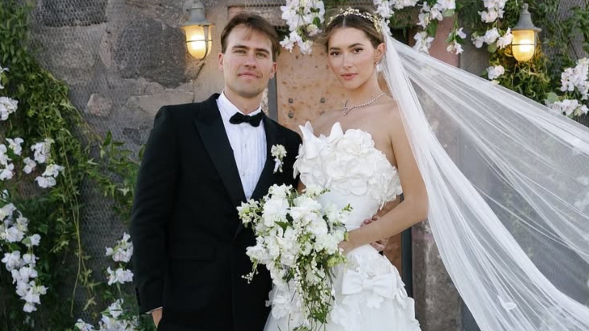 Madeleine White and Andrew Fedyk (Image via Instagram/@madeleinecwhite)
