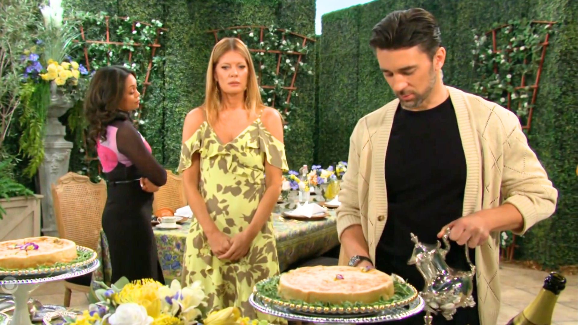 Amanda (Mishael Morgan) and Phyllis (Michelle Stafford) were in deep discussions until Cane (Billy Flynn) showed up on The Young and the Restless | Image: CBS