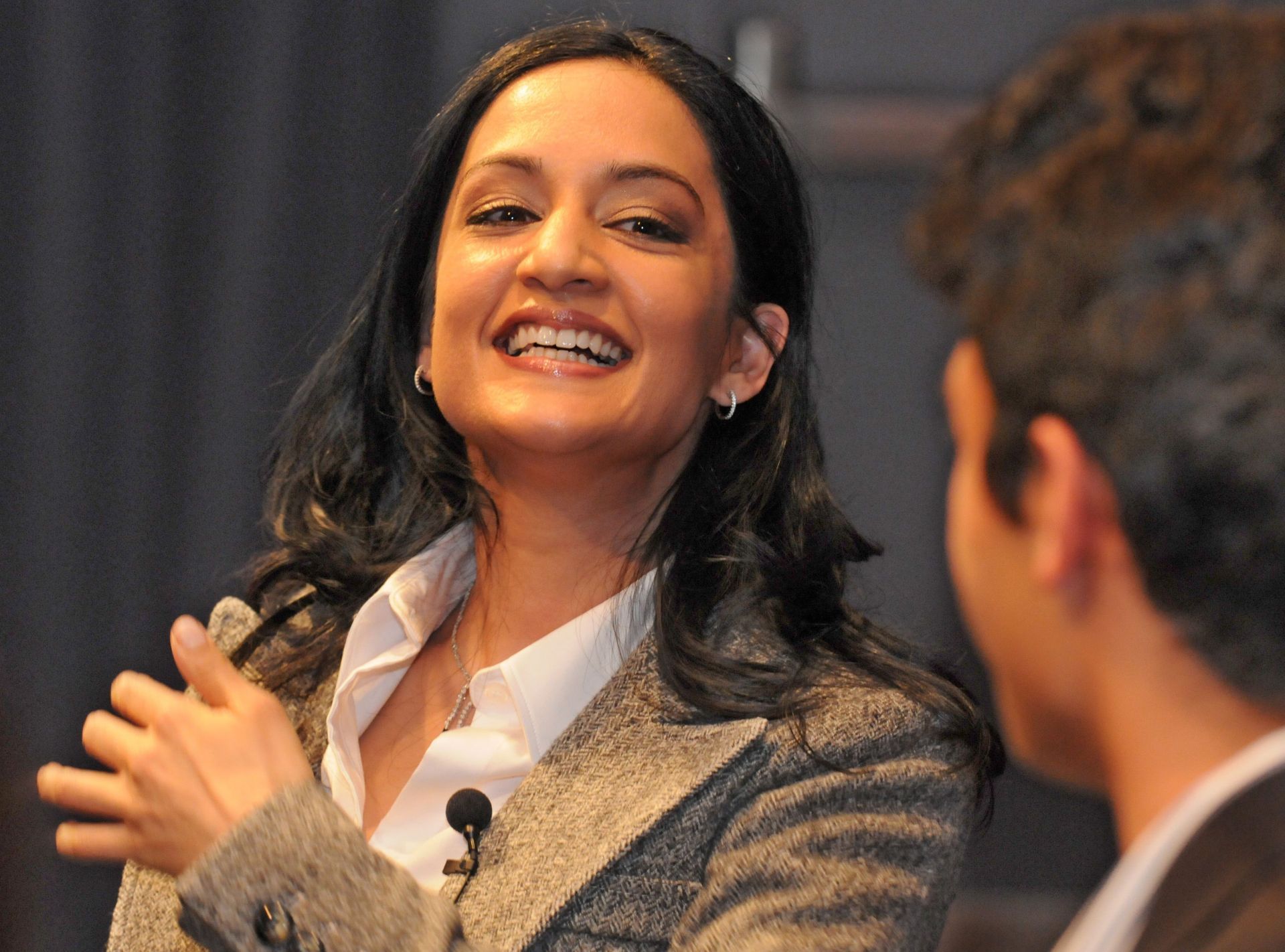 Cambridge - 031011 - Archie Panjabi - actress - talks with Hemi Ghandi and Sonia Dara (class of 