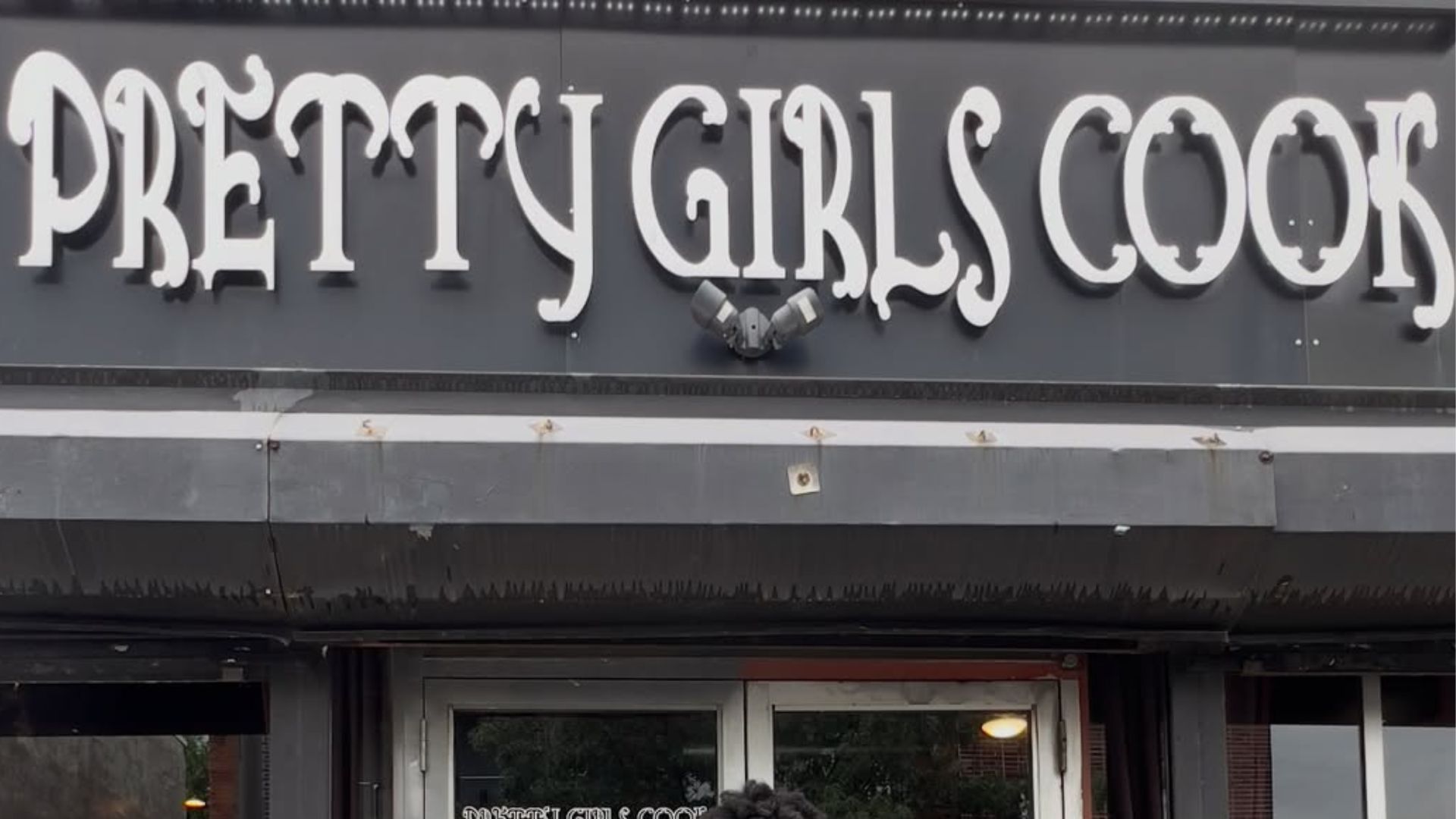 Pretty Girls Cook from Gordon Ramsay