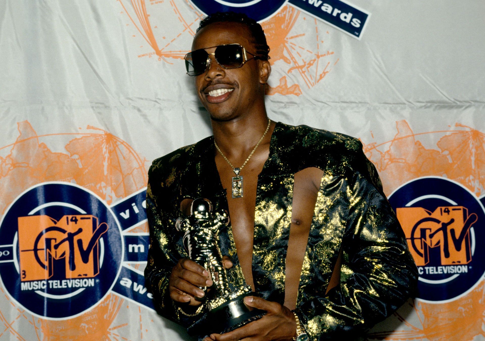 1990 MTV Video Music Awards - Source: Getty