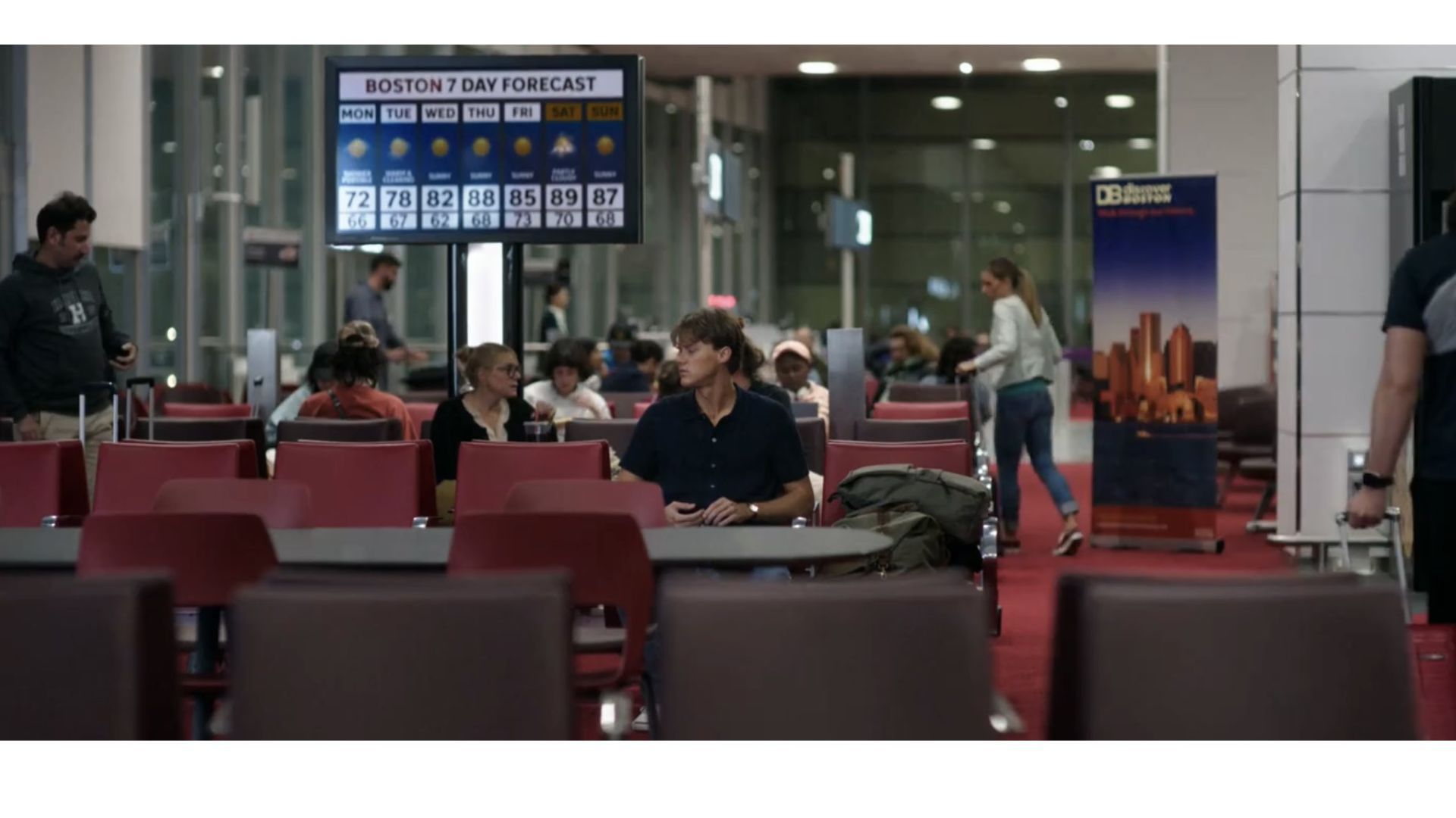 The airport scene in The Summer I Turned Pretty (Image via Prime Video)