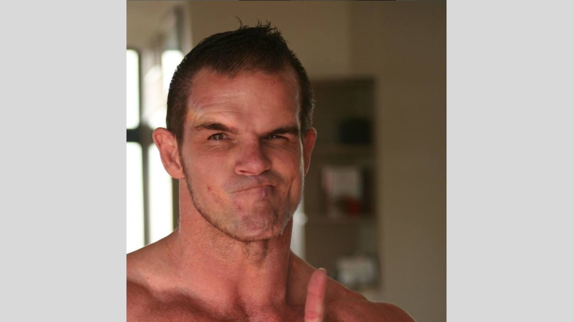 How did Ian Roberts
