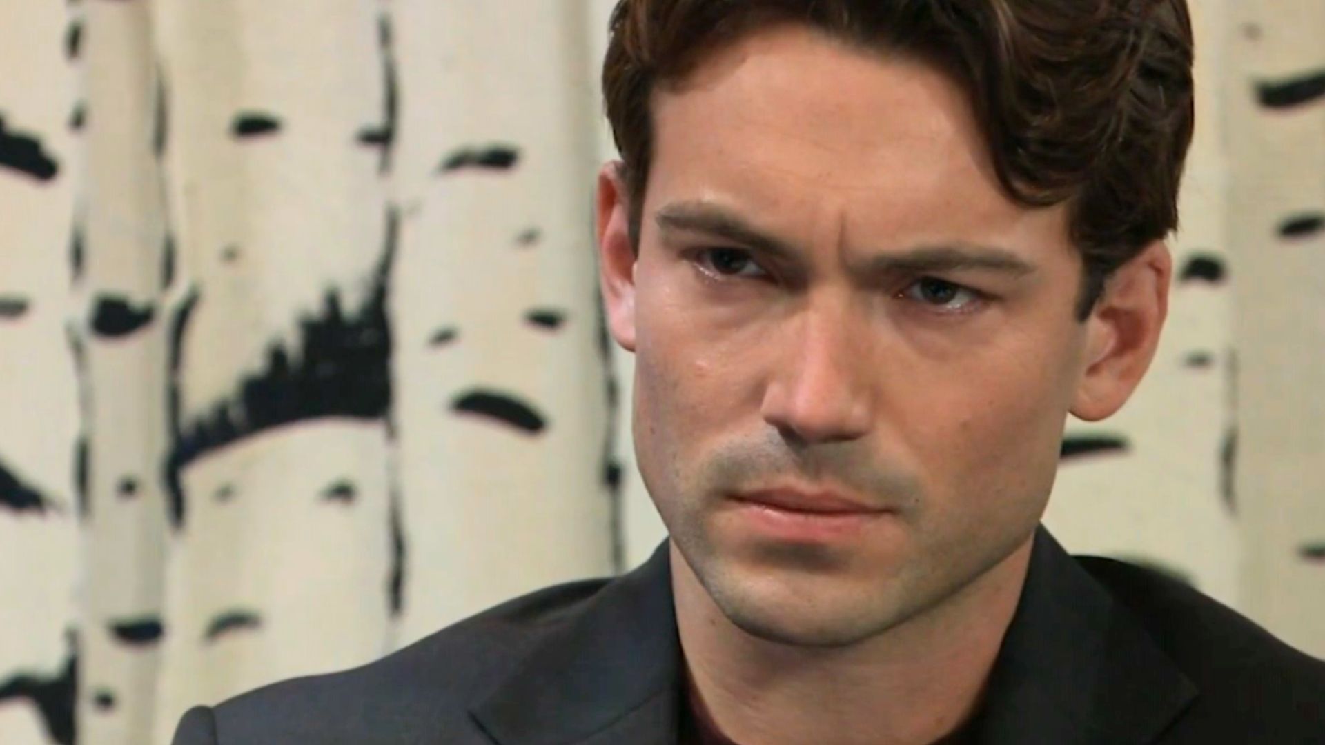 Drew gives Michael a warning | Image: ABC