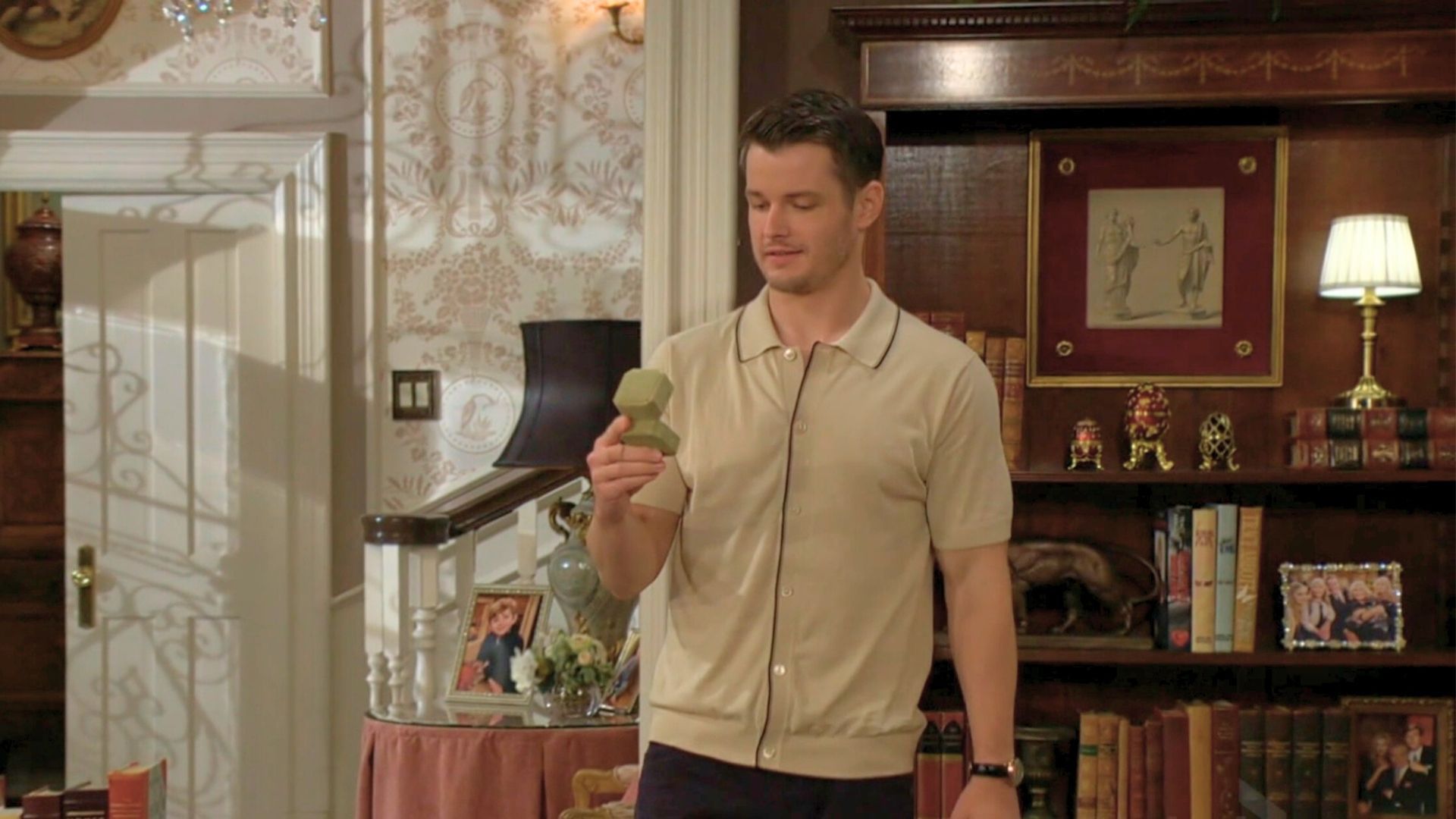 Kyle thinks he can propose his way back on The Young and the Restless | Image: CBS