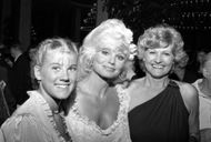 Loni Anderson with daughter Deidra Hoffman and mother Maxine Hazel Kallin - Source: Getty