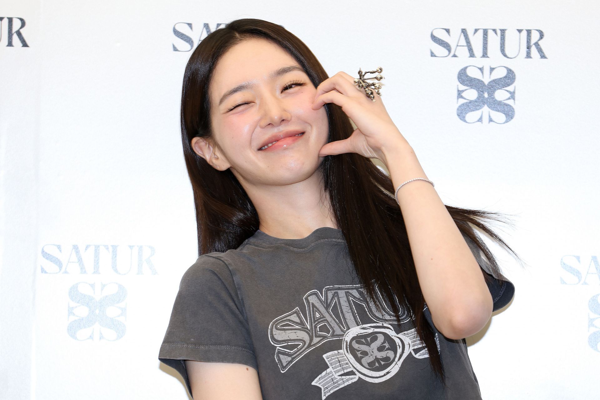 Park Gyu-Young in a photocall for &quot;SATUR&quot; Archive Myeongdong house opening | Image via: Getty