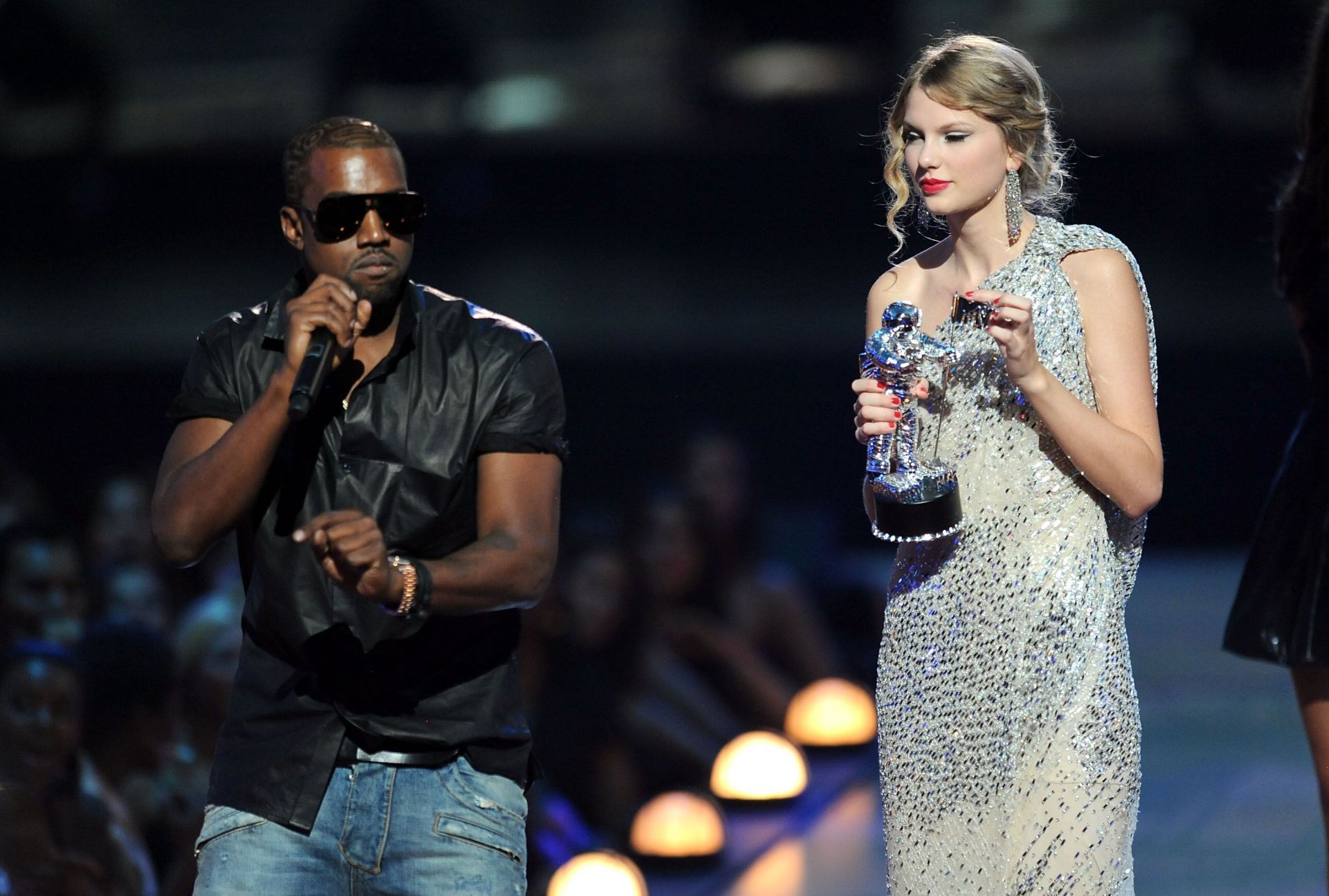 2009 MTV Video Music Awards - Show - Source: Getty