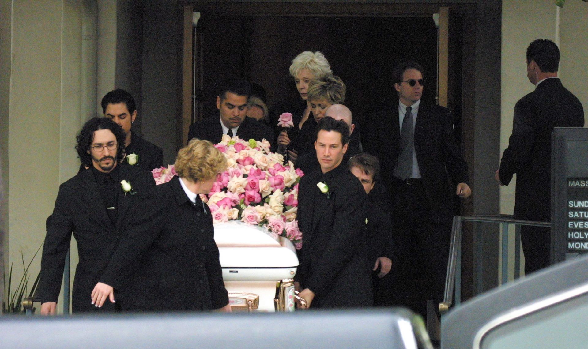 Keanu Reeves at Jennifer Syme&#039;s funeral - Bauer-Griffin - 2001 - Source: Getty