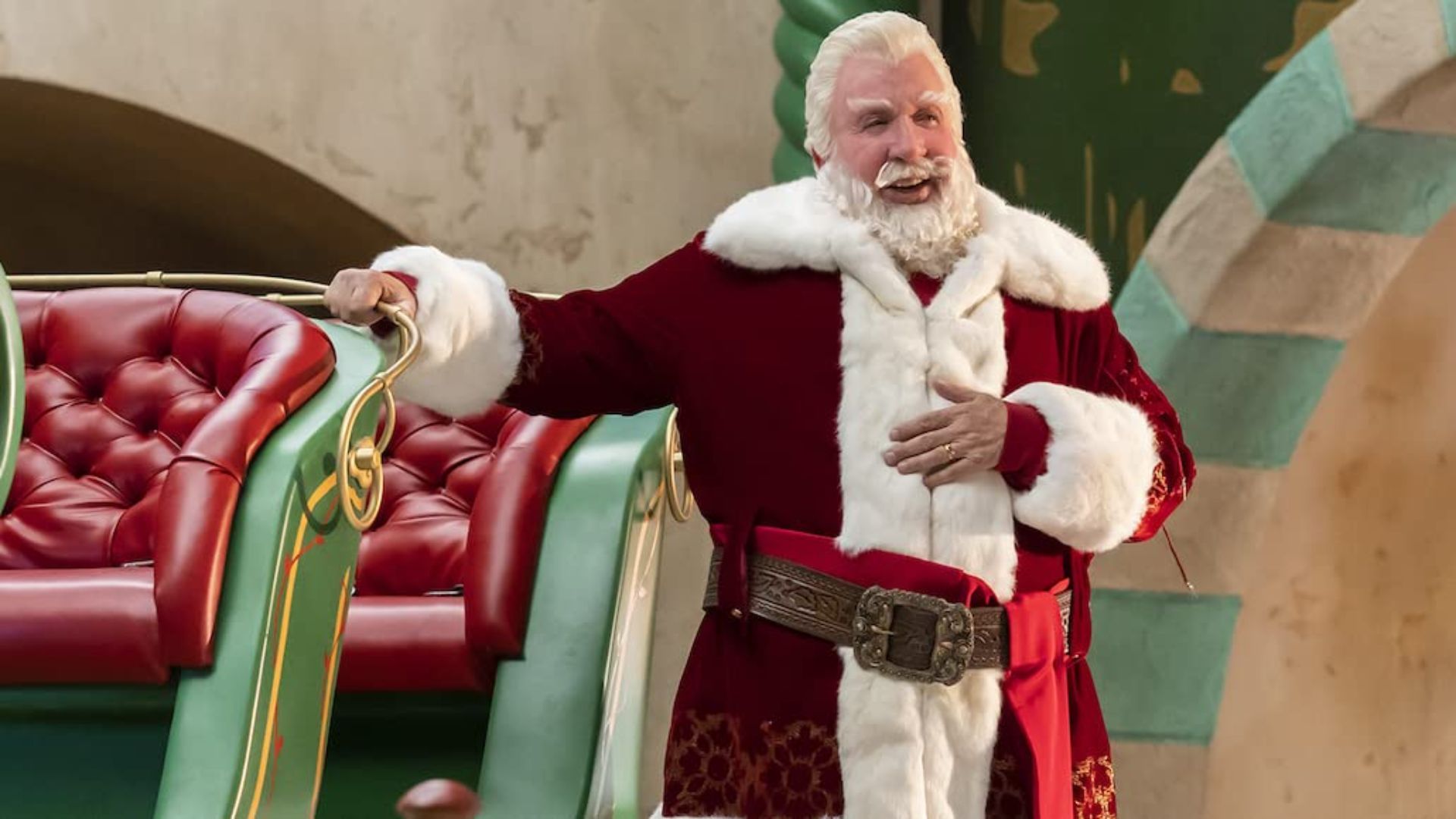 Eric Stonestreet as Mad Santa | Image via Hotstar