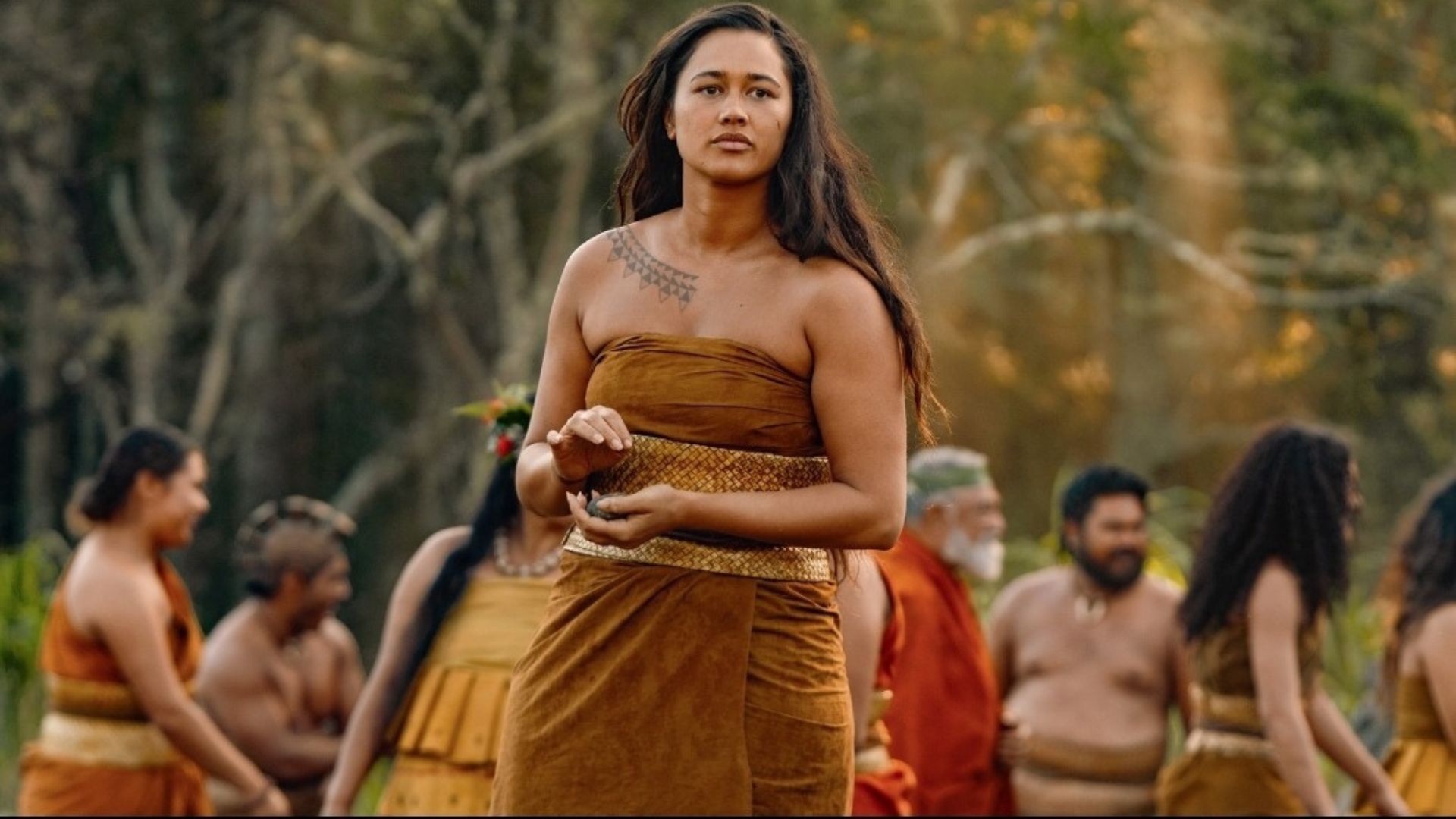 Kupuohi informs Kamehameha about Ka&#039;iana secret mission on Metcalfe&#039;s ship (Image Via Apple TV+)