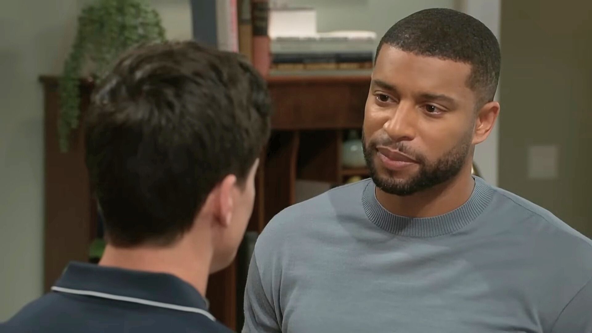 Beyond the Gates: Martin and Smitty talk | Image: CBS