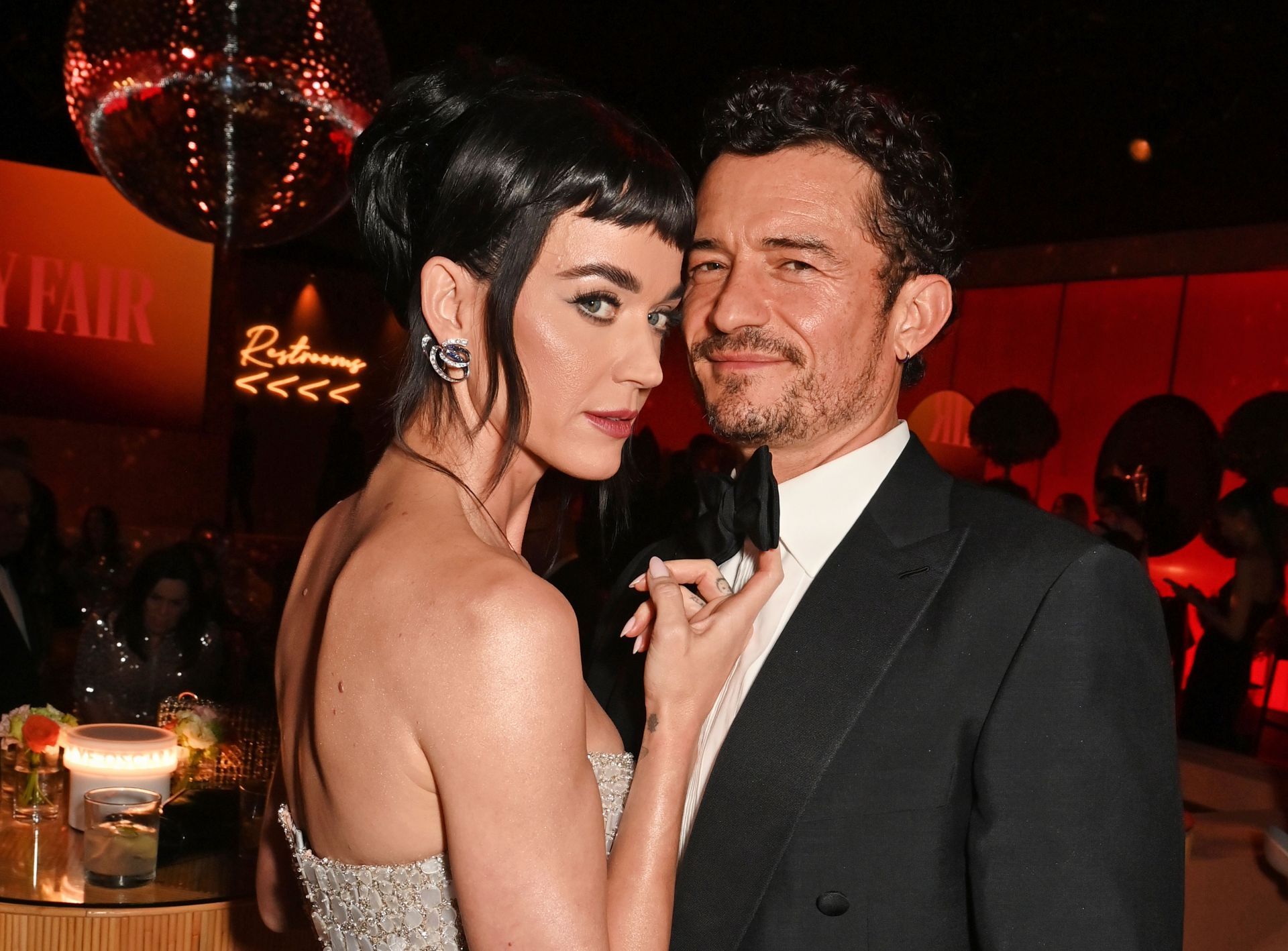 Katy Perry and Orlando Bloom at 2025 Vanity Fair Oscar Party hosted by Radhika Jones (Image via Getty)
