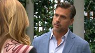 Phyllis meets Nick in the park on The Young and the Restless | Image: CBS