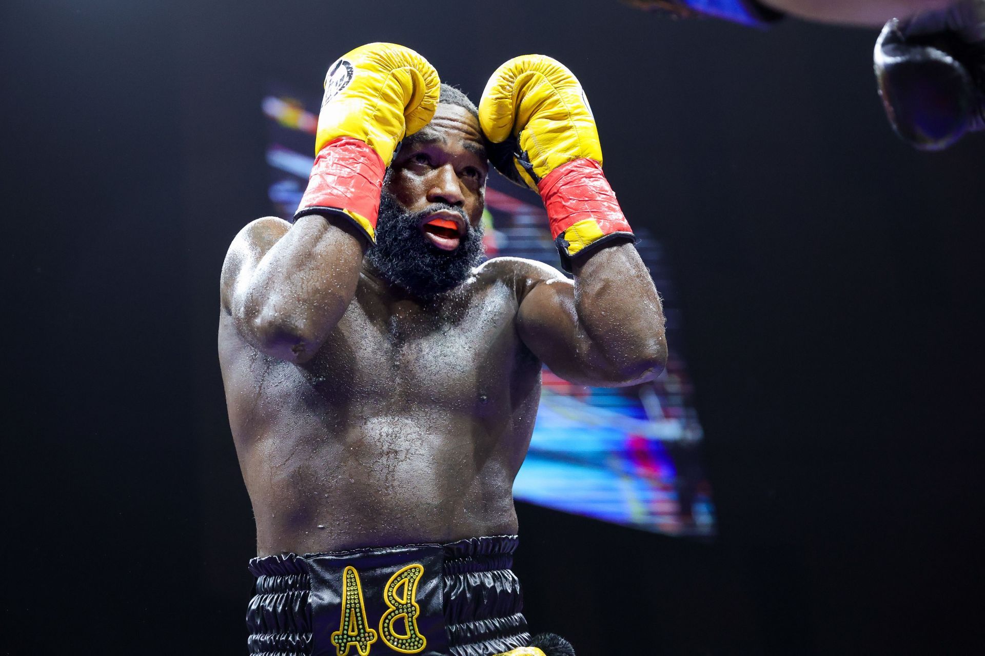 Adrien Broner v Blair Cobbs - Source: Getty