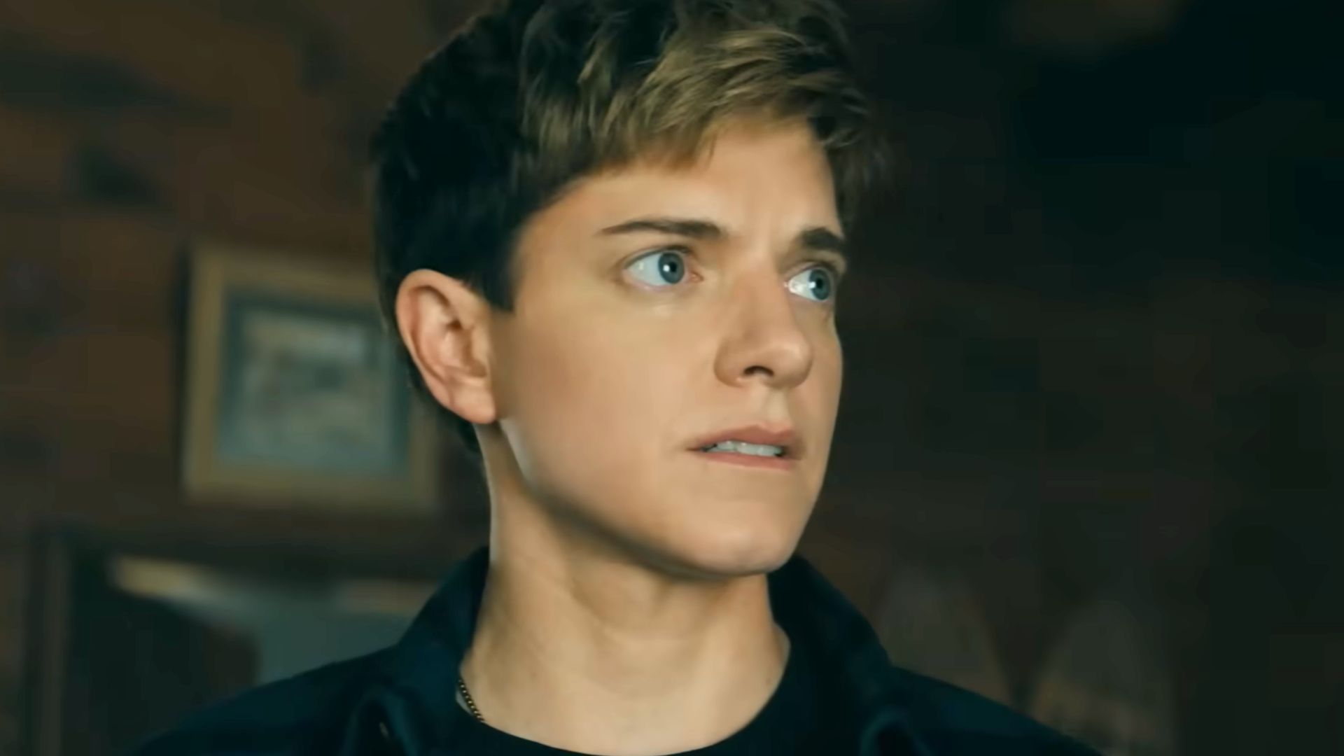 Mae Martin in Wayward | Image via YouTube/Netflix