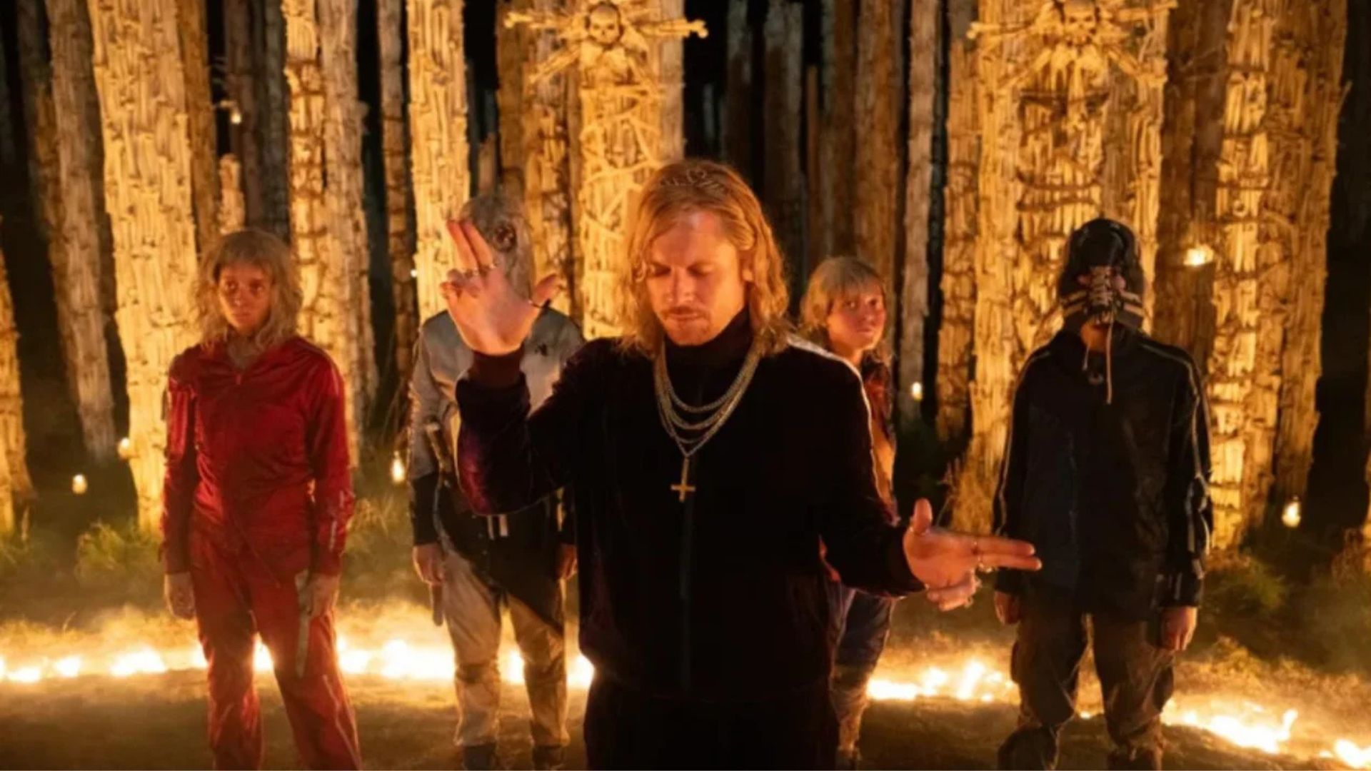 Jack O&#039;Connell as Sir Jimmy Crystal (Image via Miya Mizuno/Columbia Pictures/Rolling Stones)