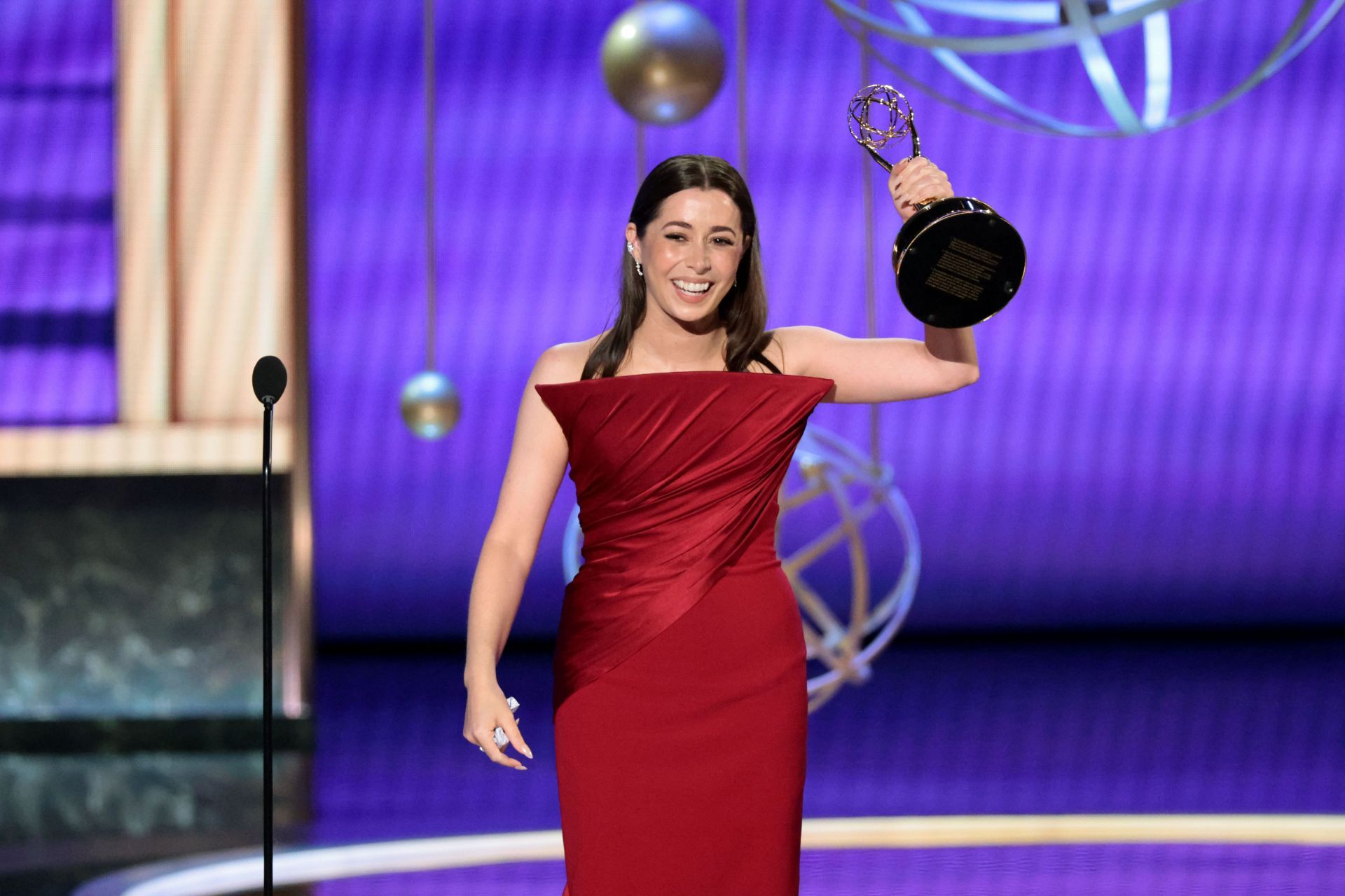 Cristin Milioti at Emmys 2025 (Myung J. Chun / Los Angeles Times via Getty Images)