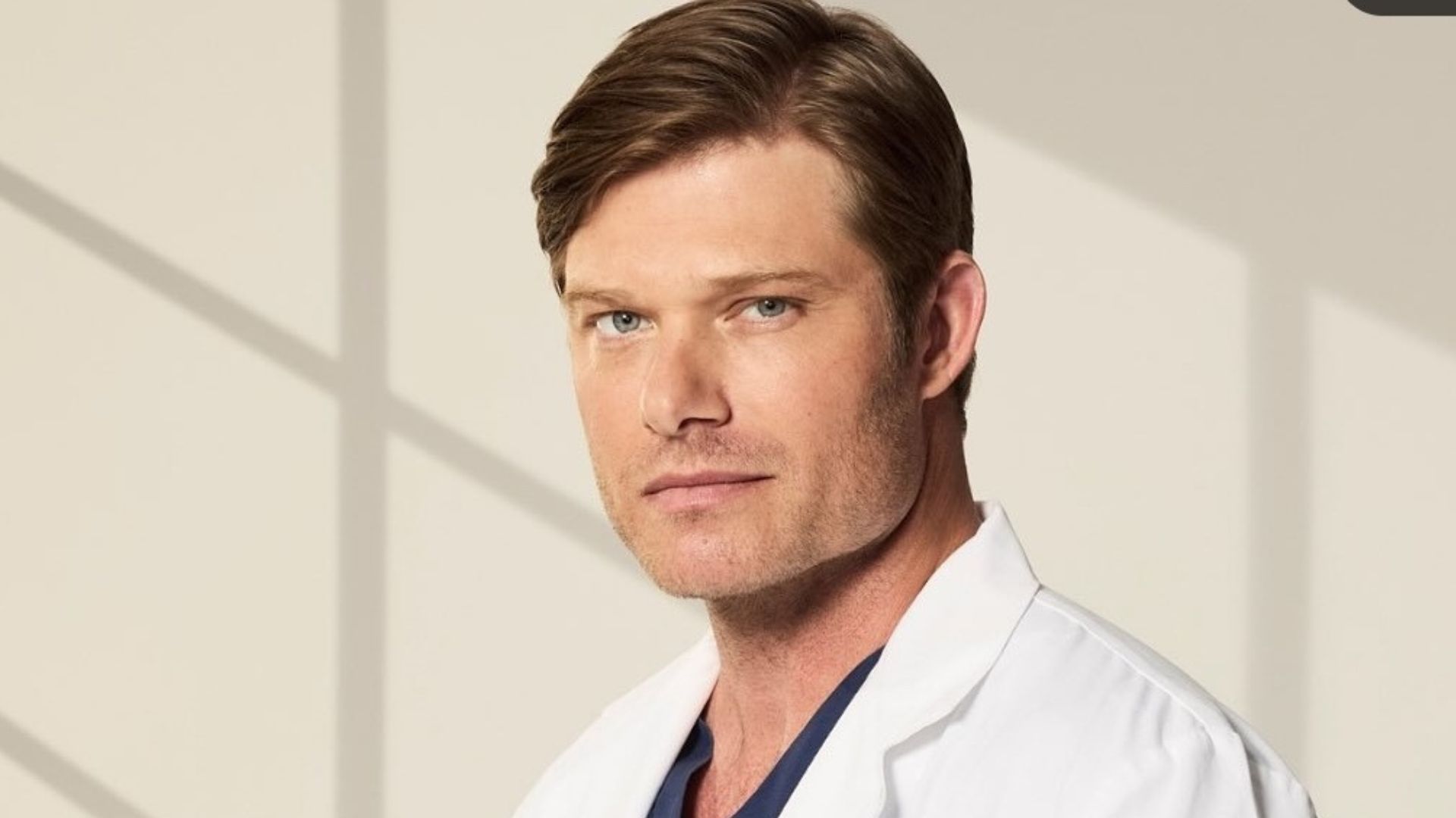 Chris Carmack plays Dr. Atticus Lincoln in Grey