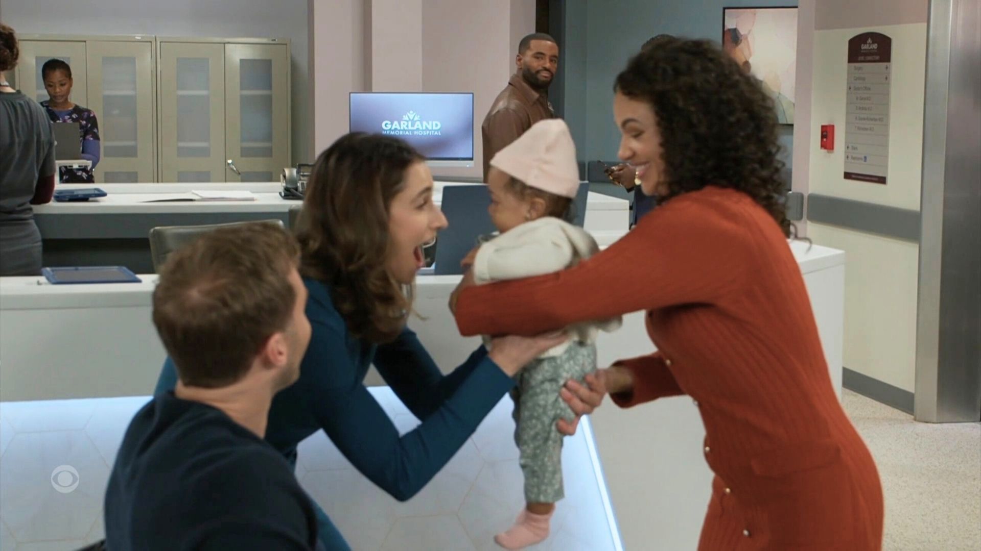 Beyond the Gates: Andre sees Ashley with the mother they helped in the elevator | Image: CBS